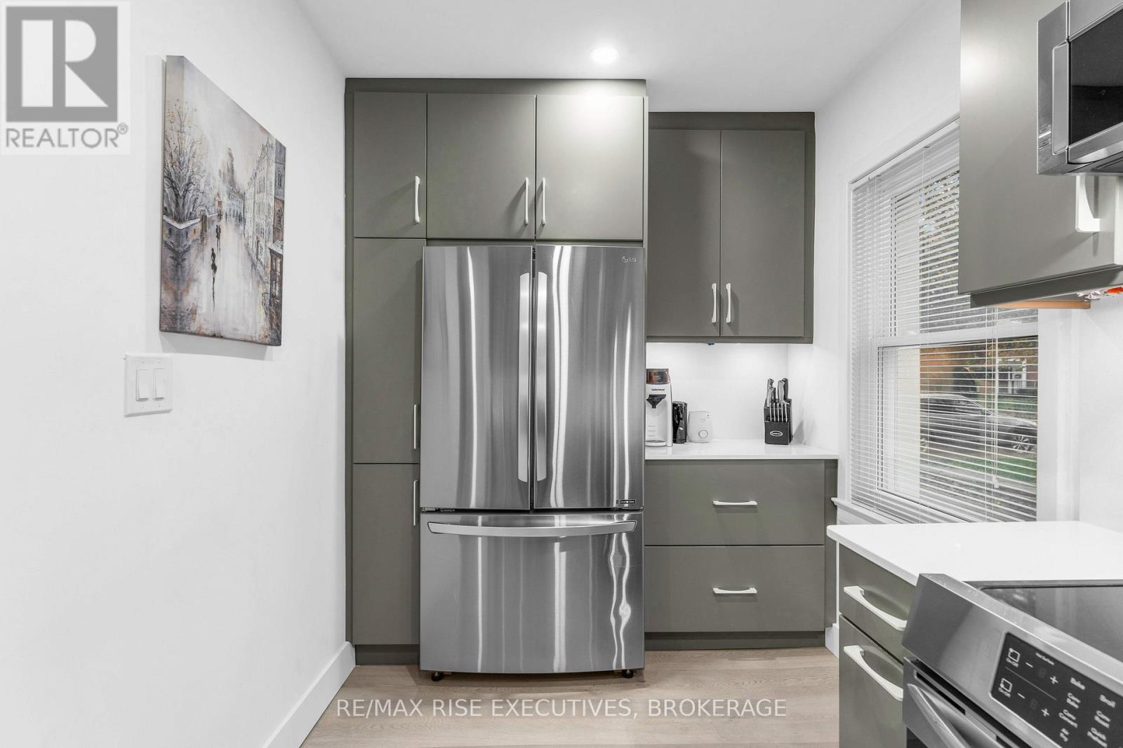 333 Palace Road Property Photo 12