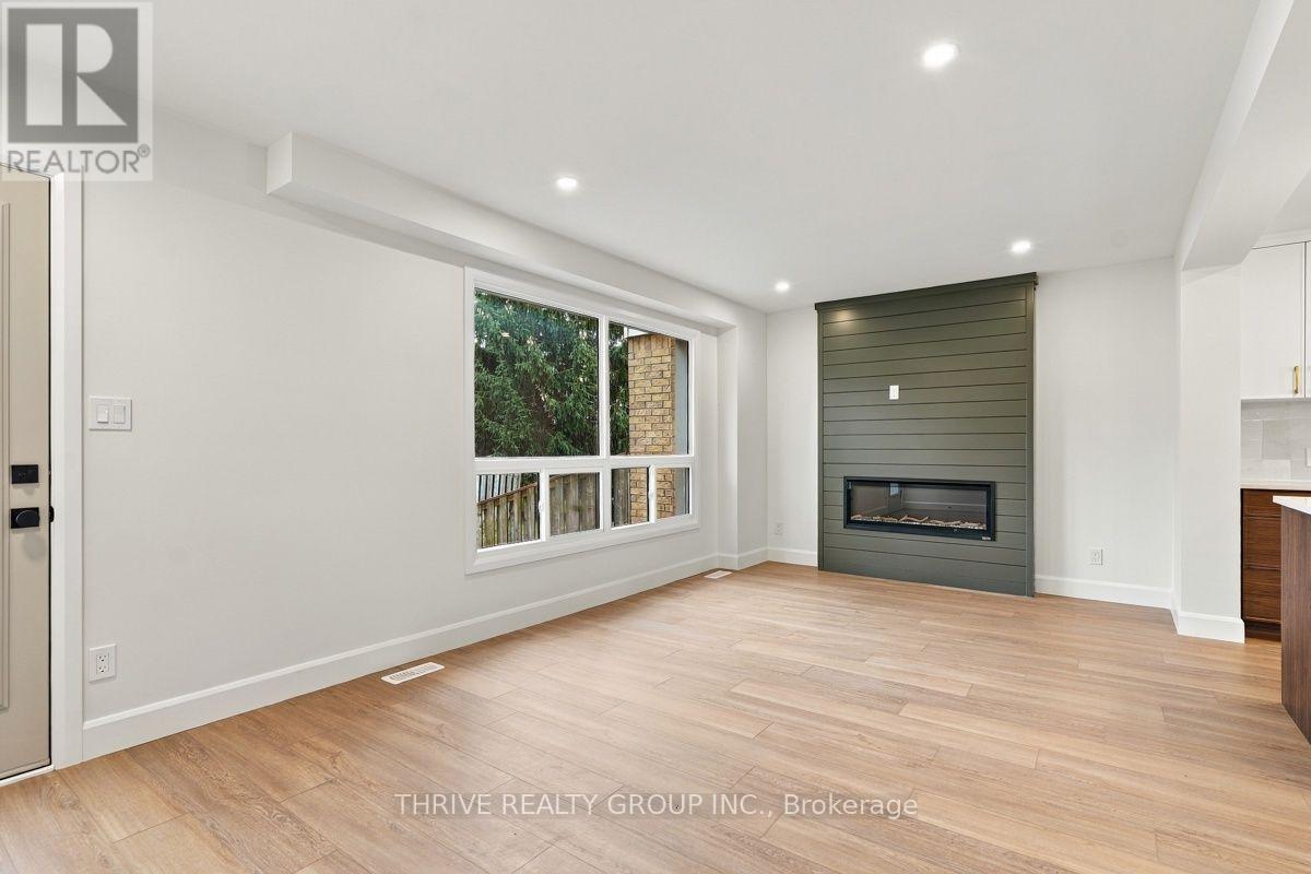 16 - 135 Belmont Drive Property Photo 19