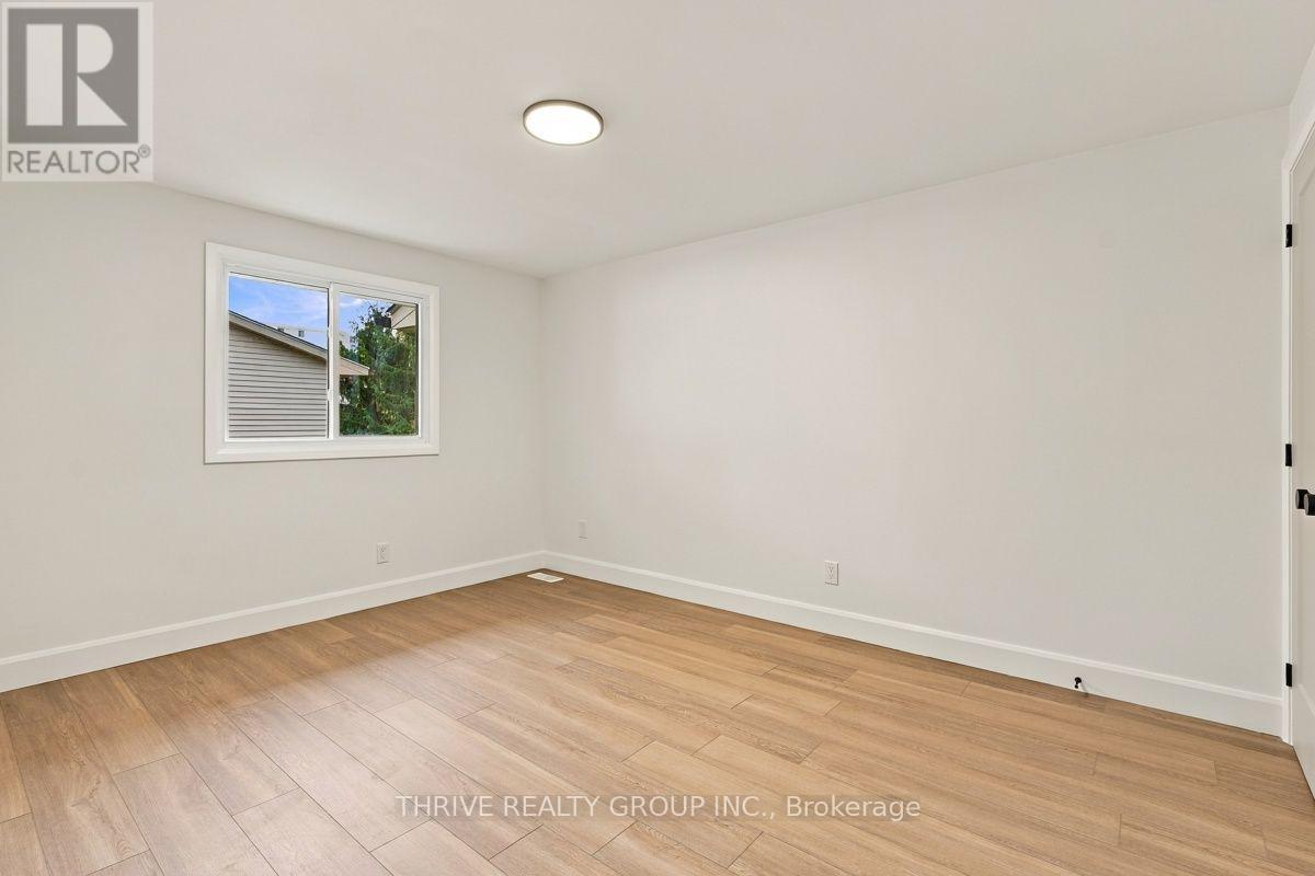 16 - 135 Belmont Drive Property Photo 29