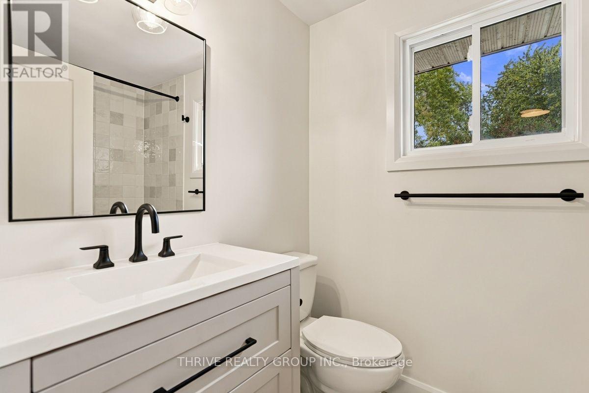 16 - 135 Belmont Drive Property Photo 33