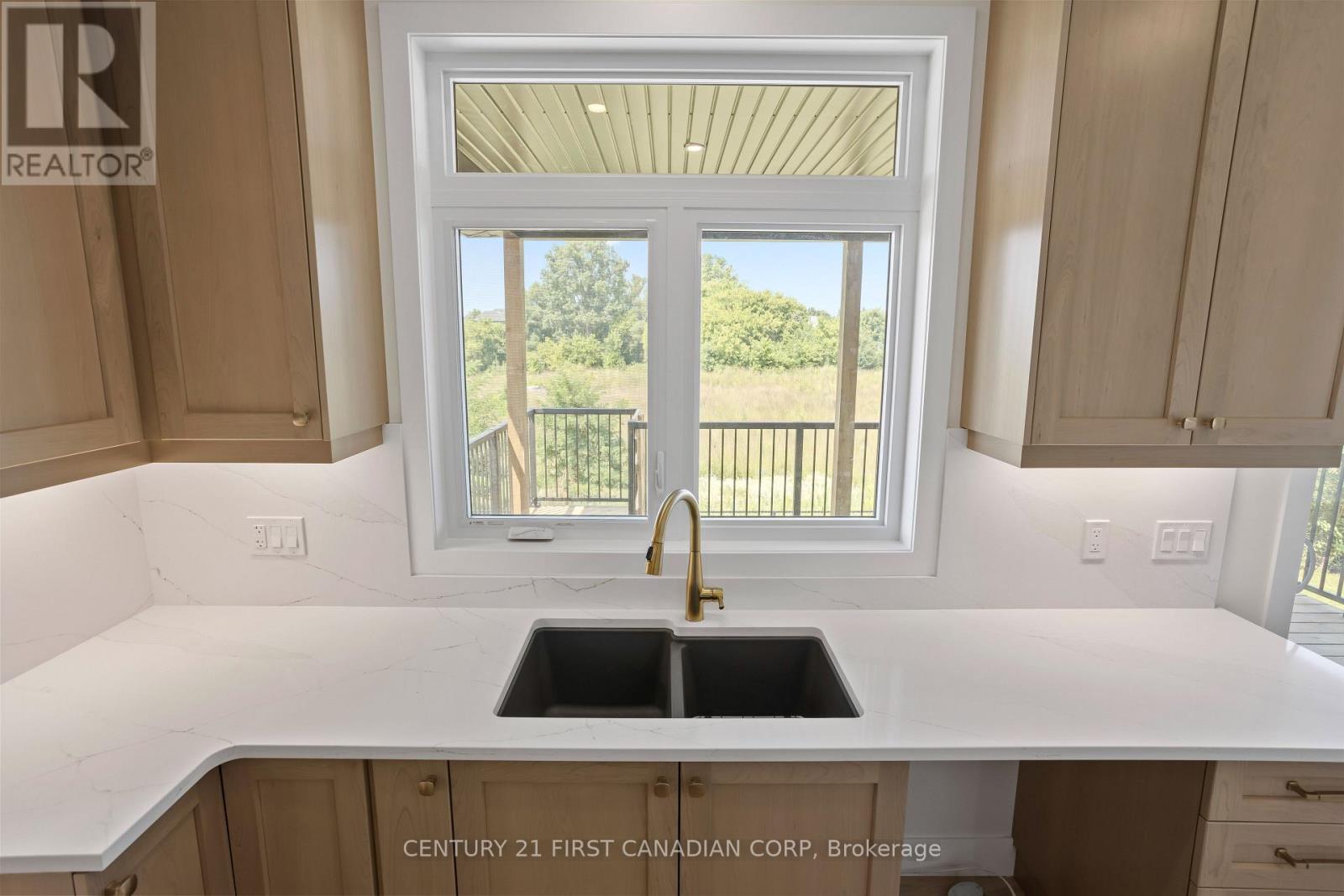 1610 Upper West Avenue Property Photo 8
