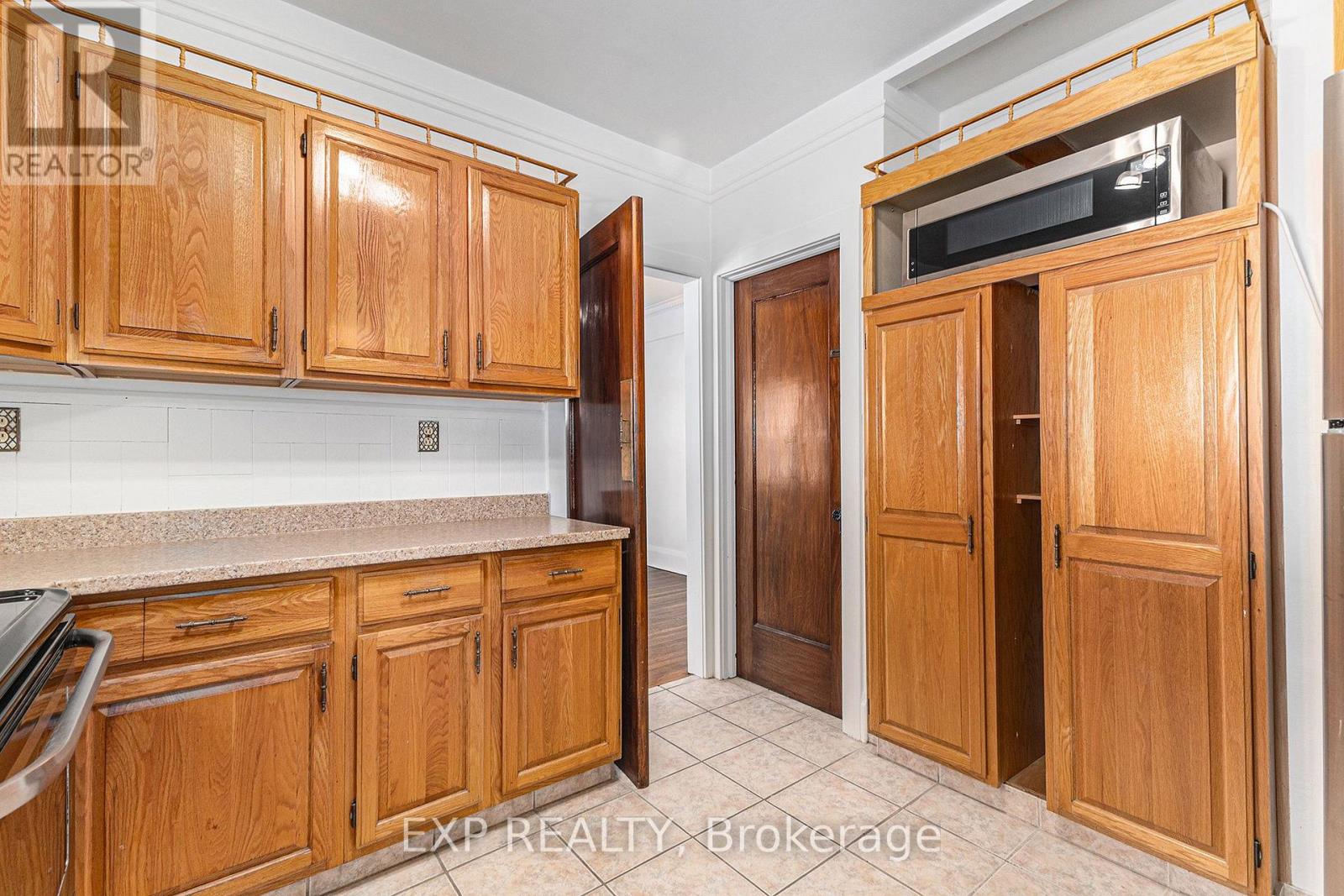 16 Lakeview Terrace Property Photo 9
