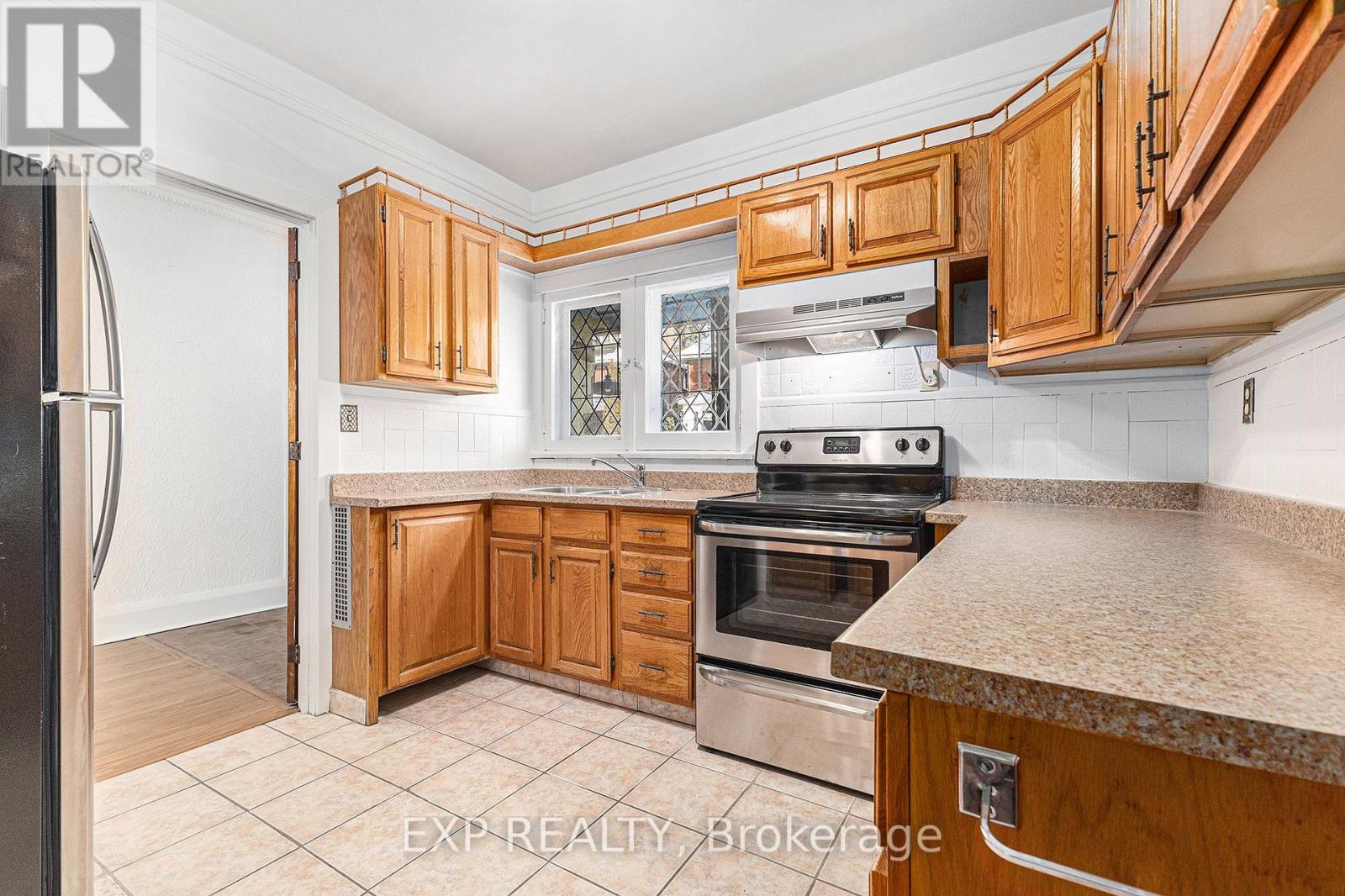 16 Lakeview Terrace Property Photo 10