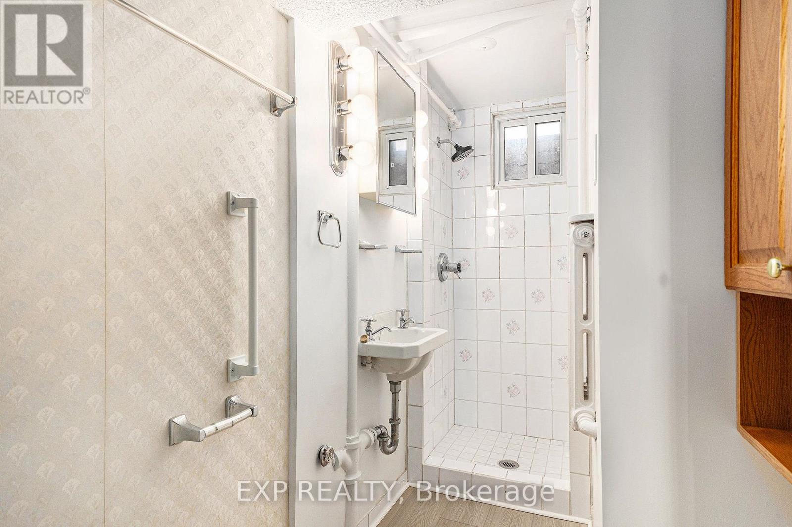16 Lakeview Terrace Property Photo 14