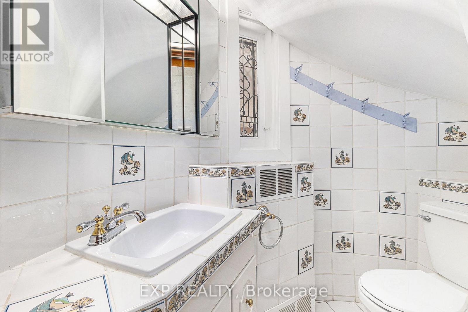 16 Lakeview Terrace Property Photo 17