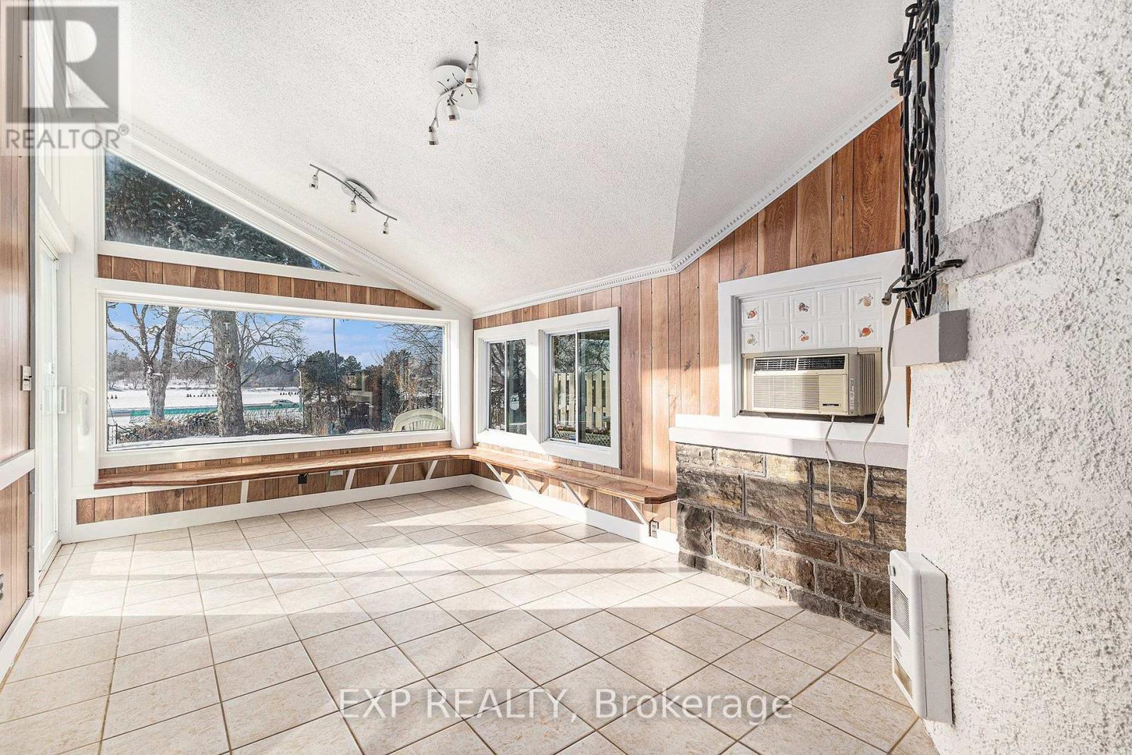 16 Lakeview Terrace Property Photo 23