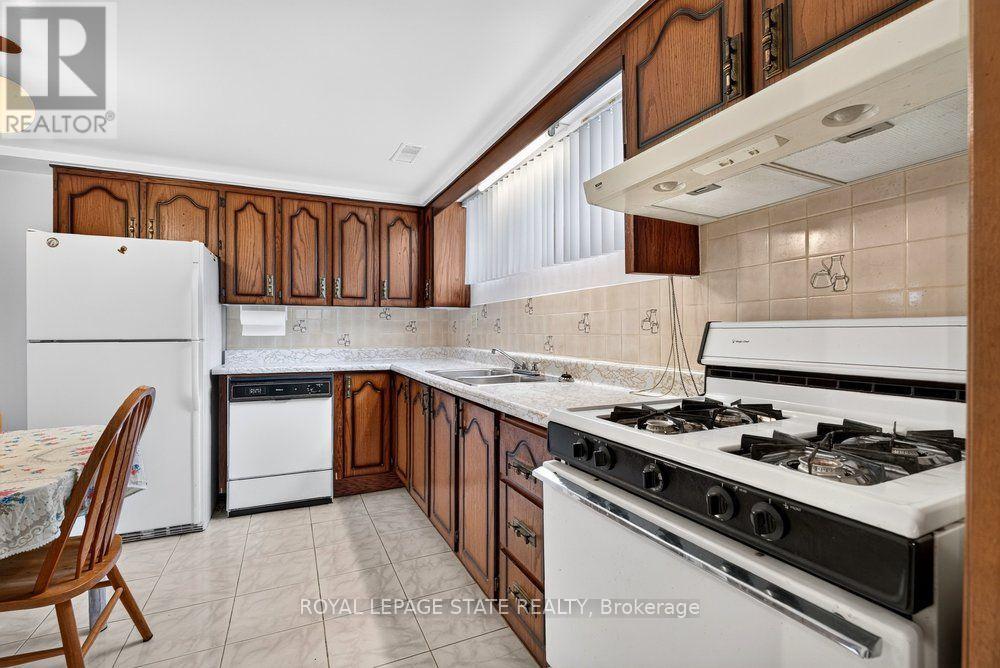 45 Worsley Road Property Photo 40