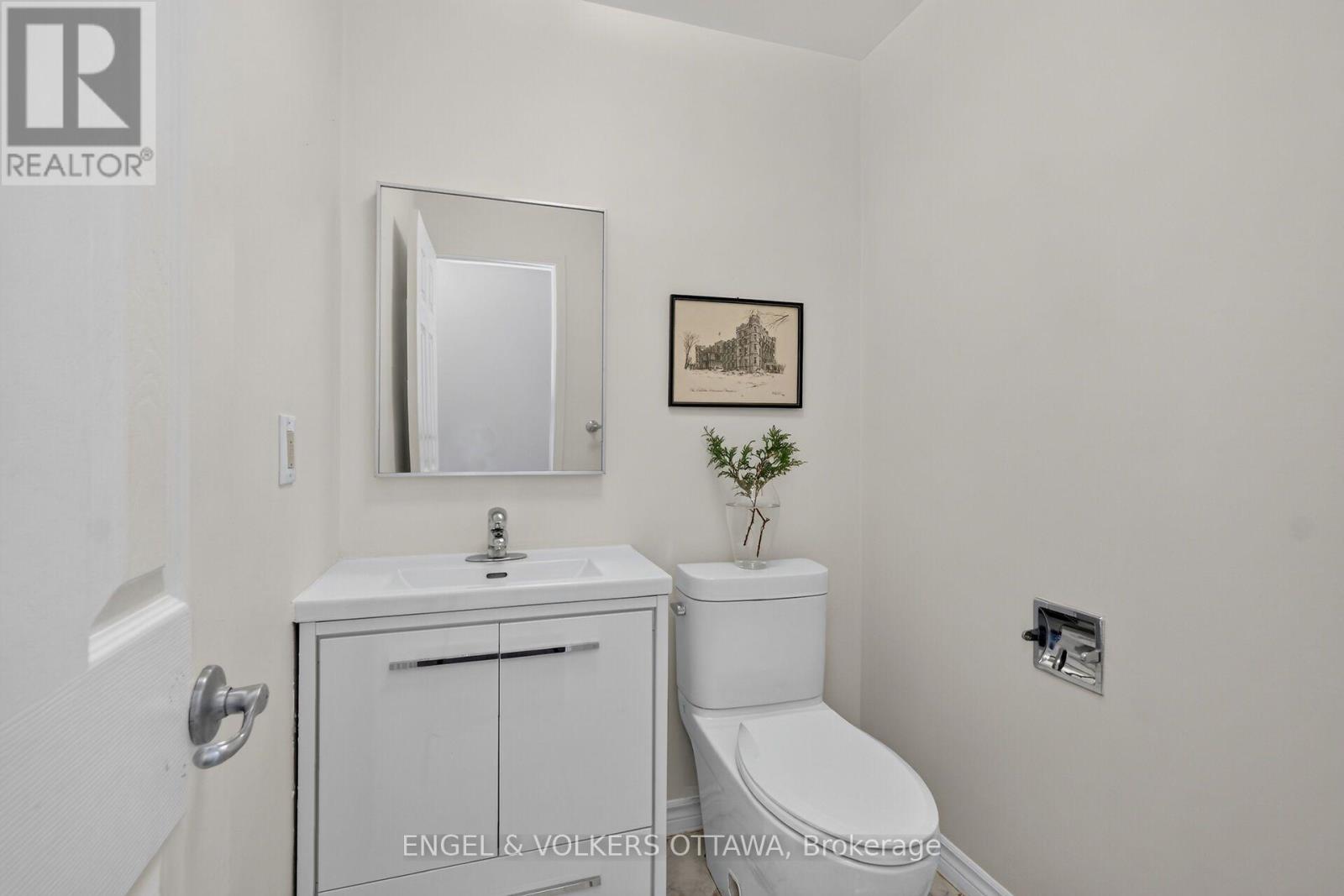 100 - 1780 Marsala Crescent Property Photo 16