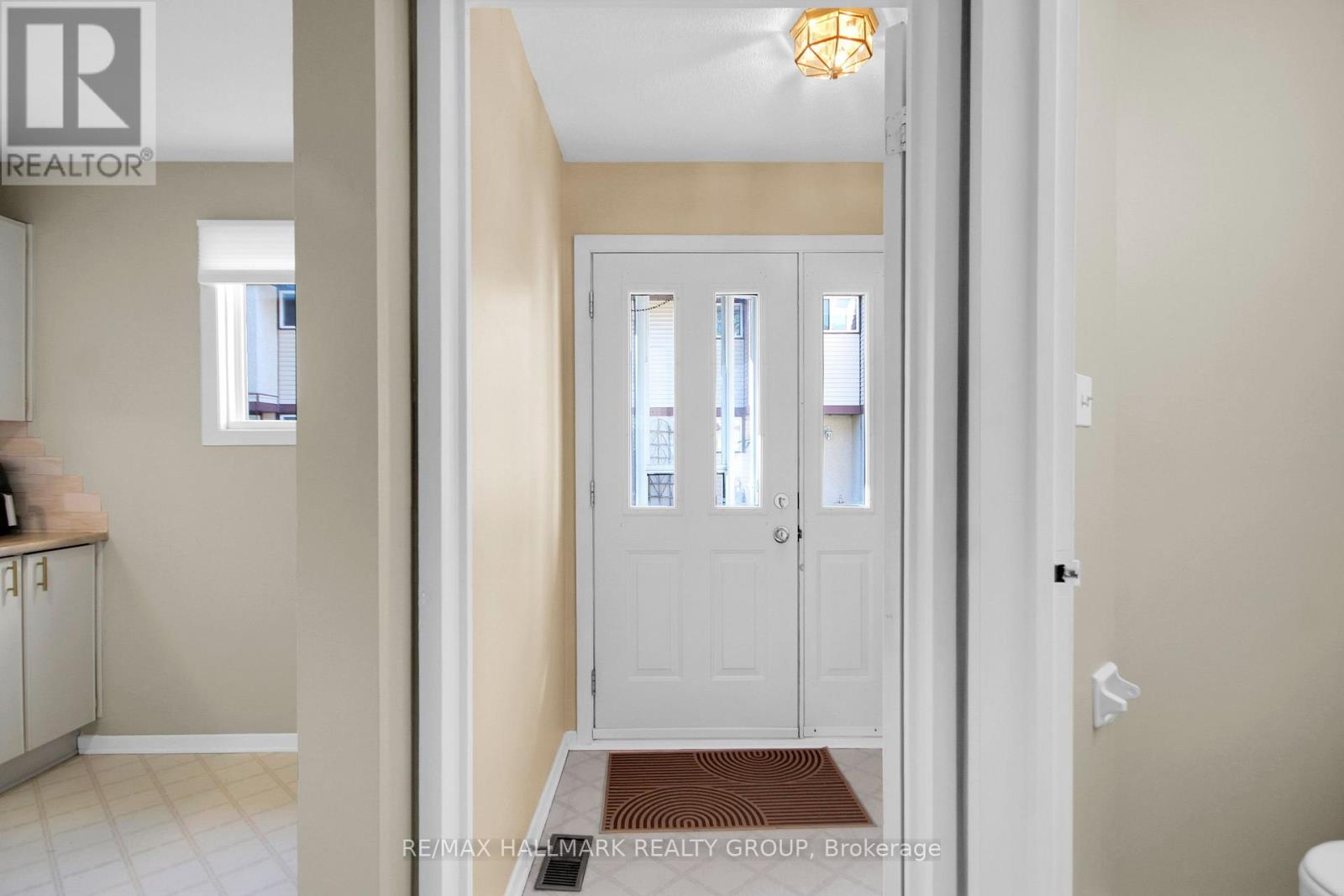 61 - 1582 Feather Lane Property Photo 2