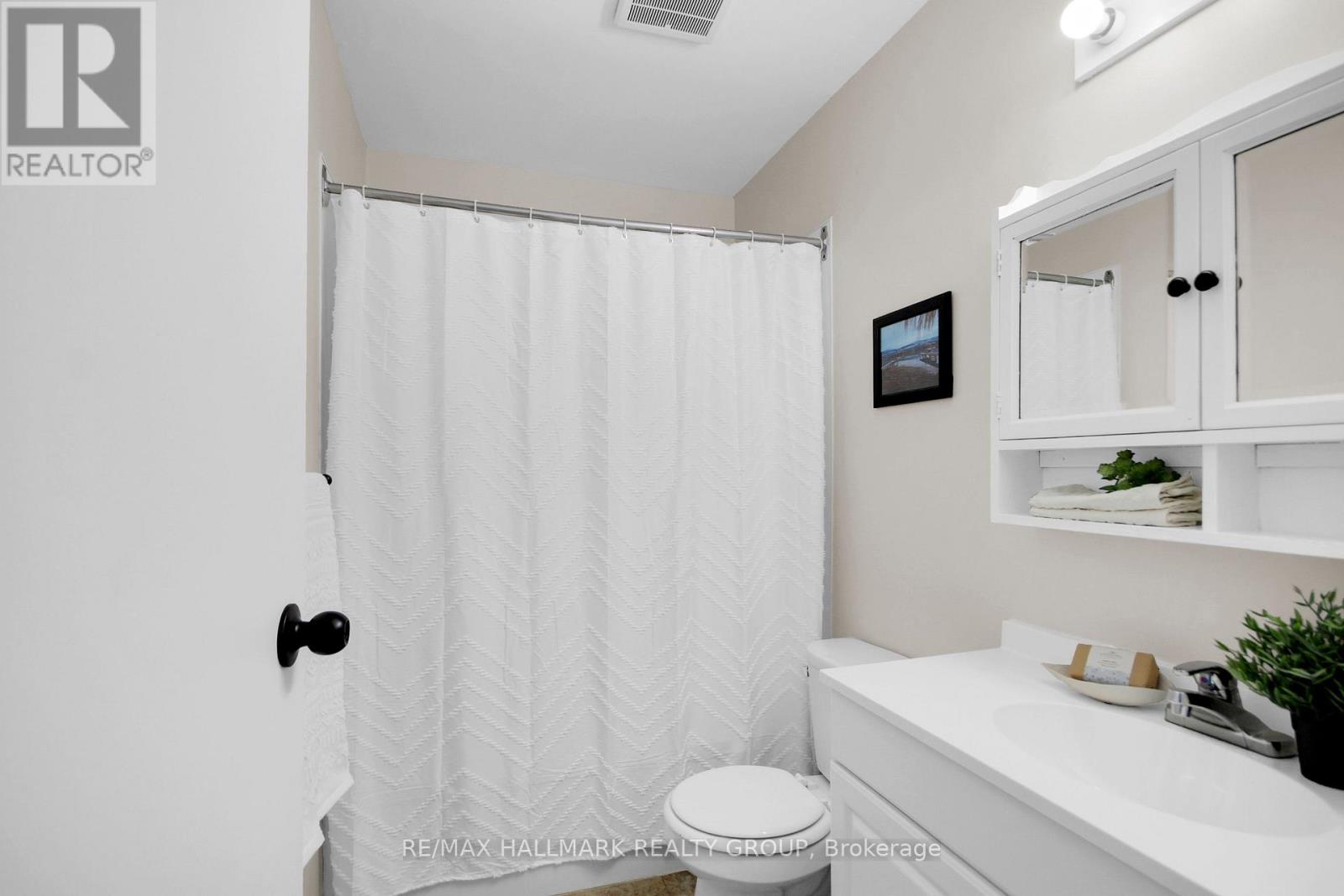 61 - 1582 Feather Lane Property Photo 25