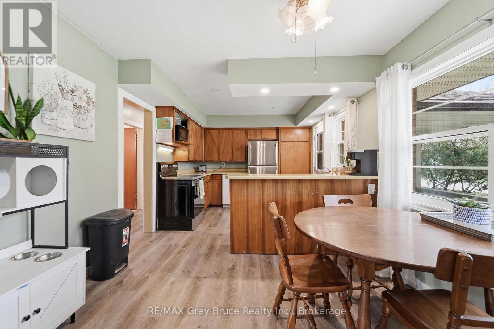 112 8th Street S Property Photo 22