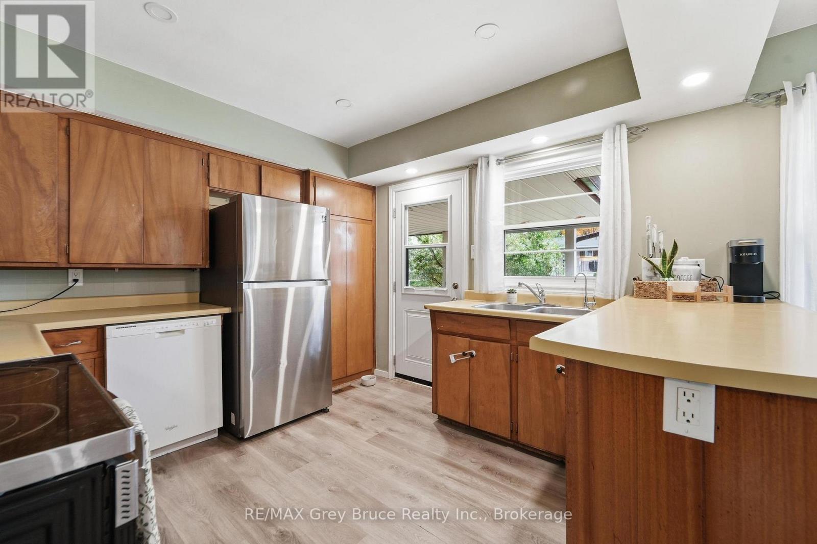 112 8th Street S Property Photo 24