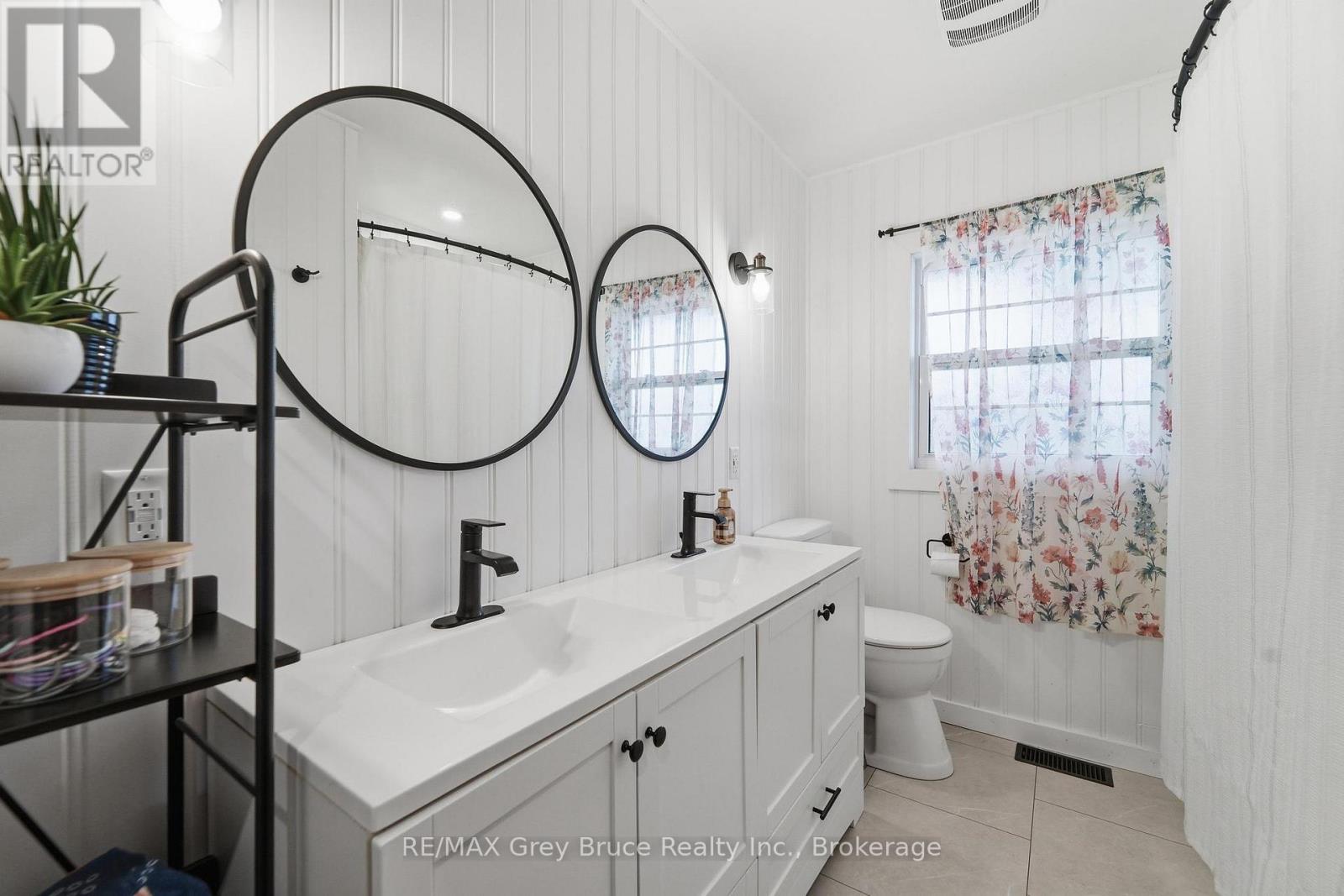 112 8th Street S Property Photo 30