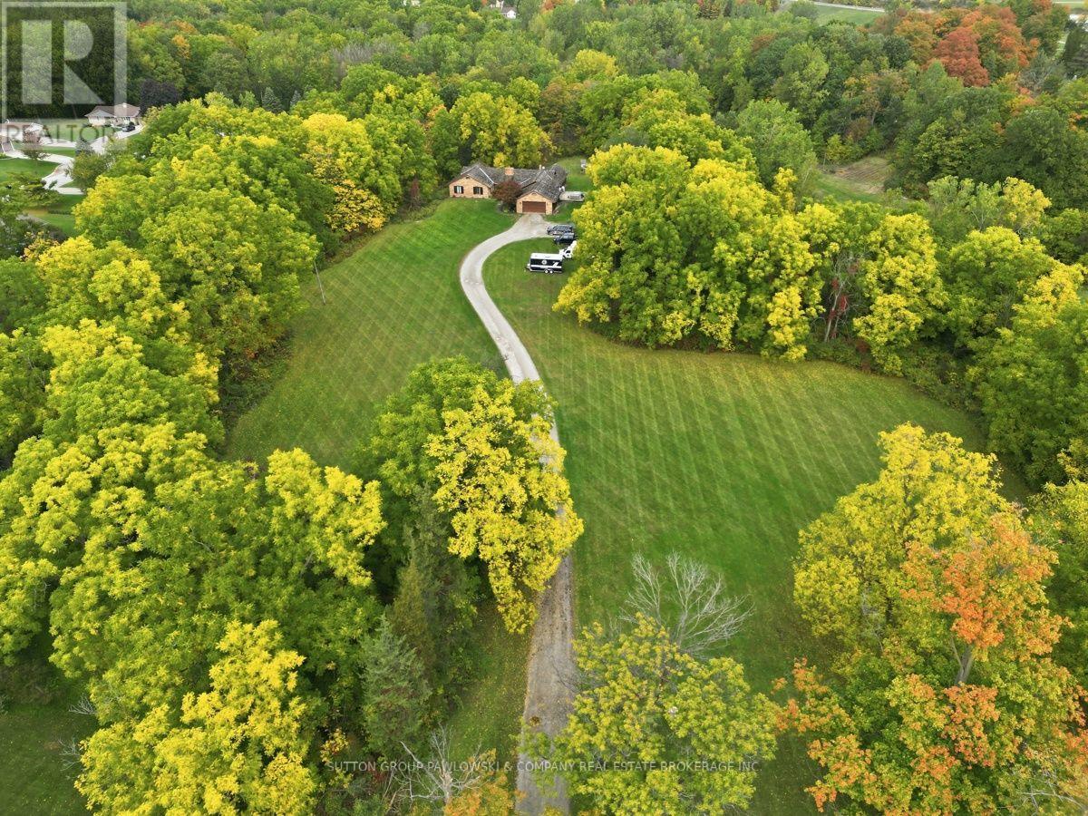 2174 Parkhill Drive Property Photo 4