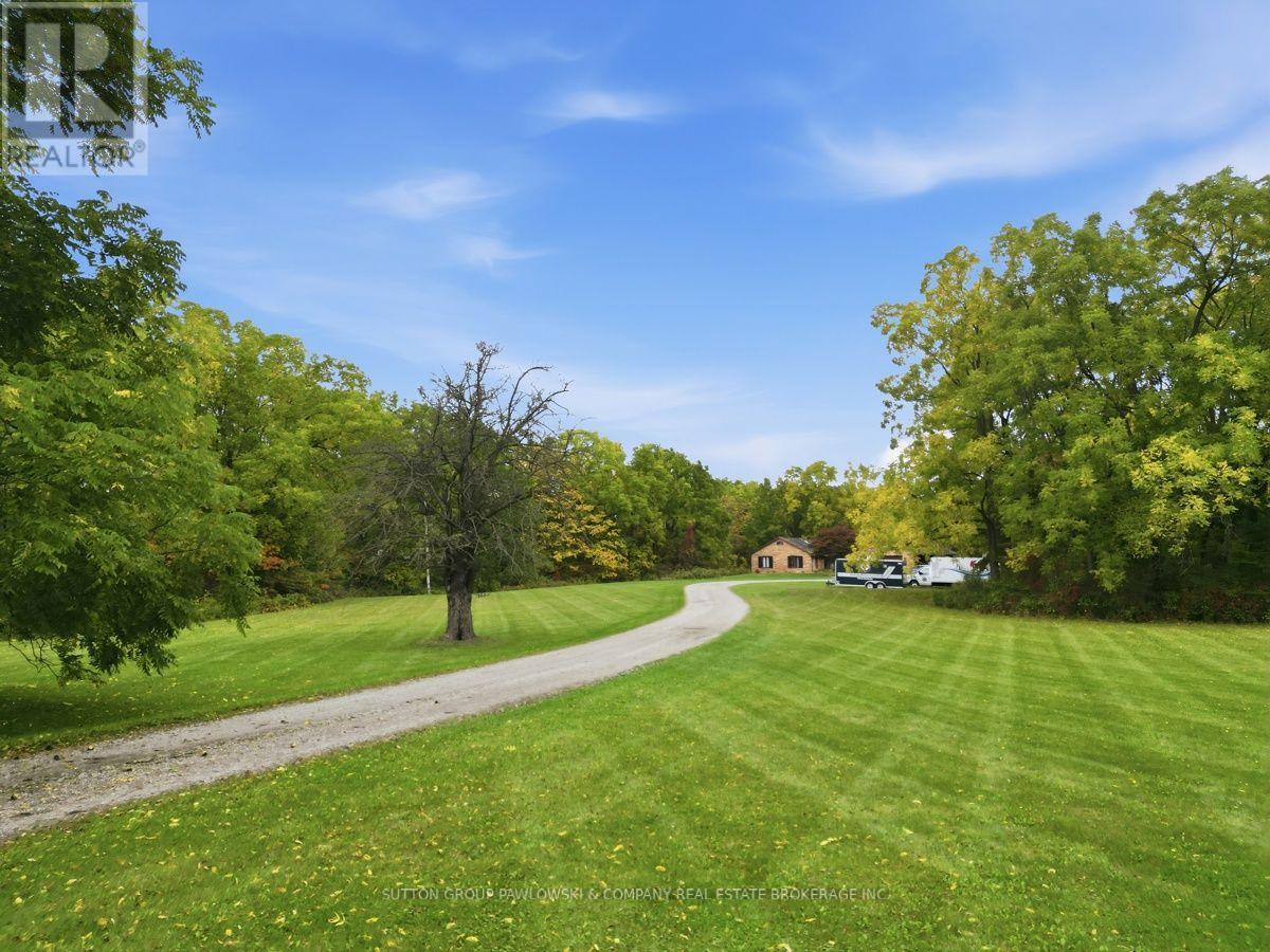 2174 Parkhill Drive Property Photo 6