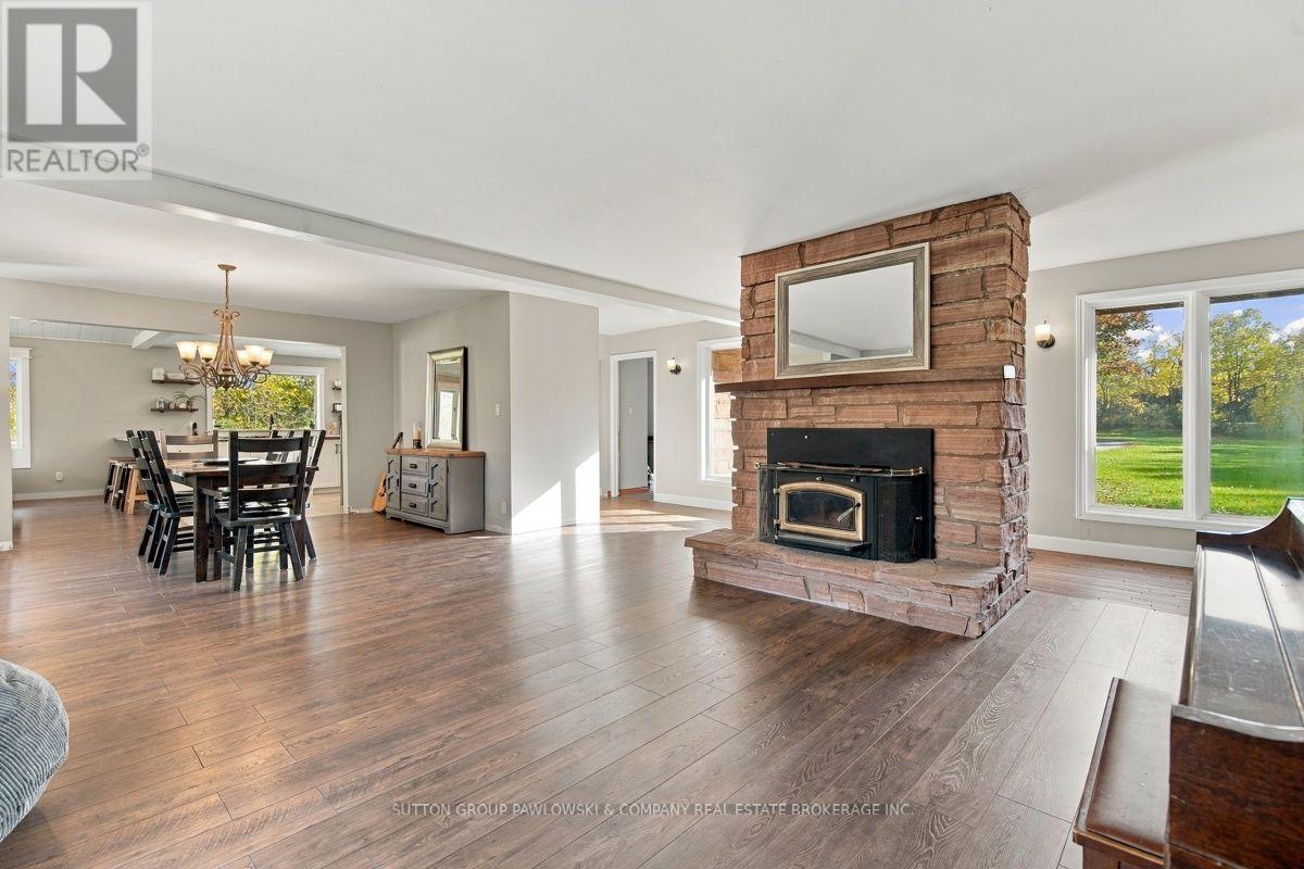 2174 Parkhill Drive Property Photo 11