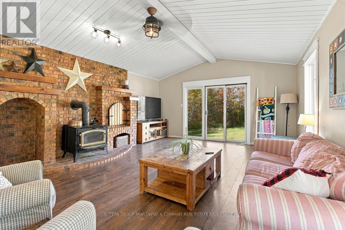 2174 Parkhill Drive Property Photo 15