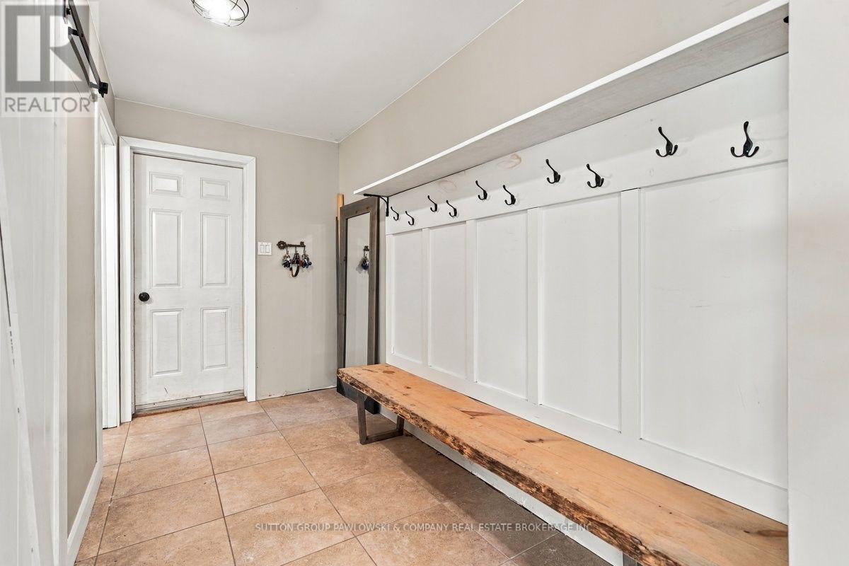 2174 Parkhill Drive Property Photo 25