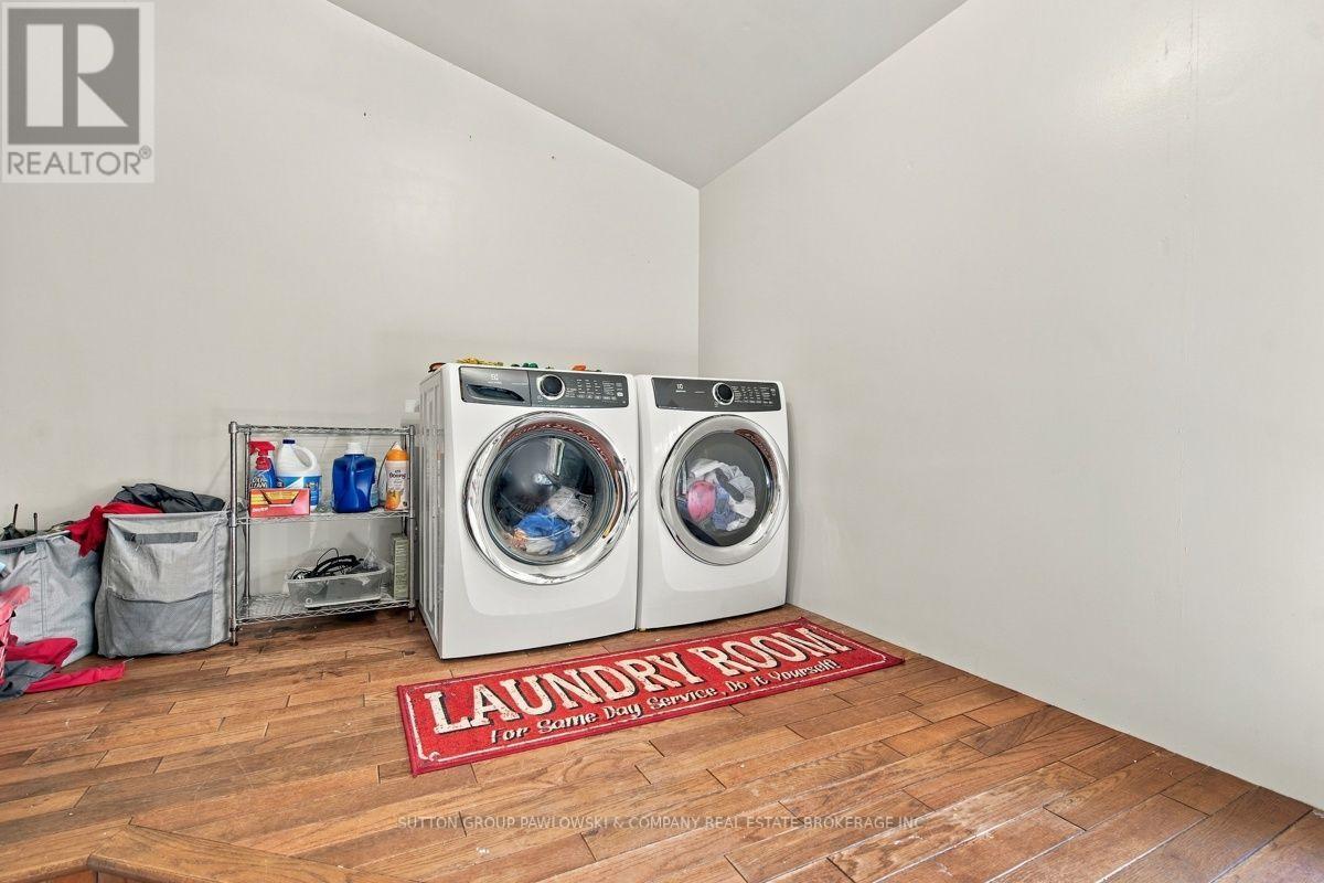 2174 Parkhill Drive Property Photo 31
