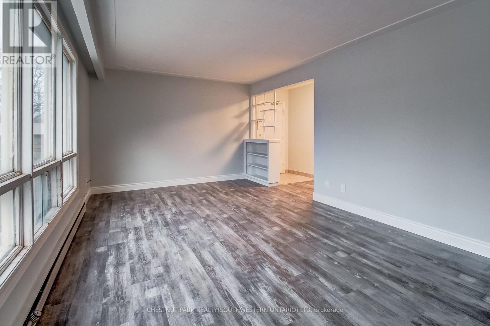 105 Dixon Street Property Photo 13