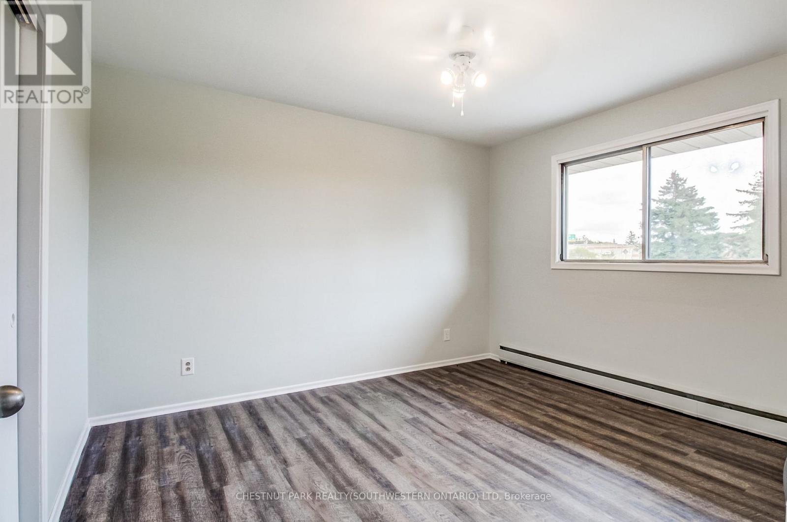 105 Dixon Street Property Photo 31