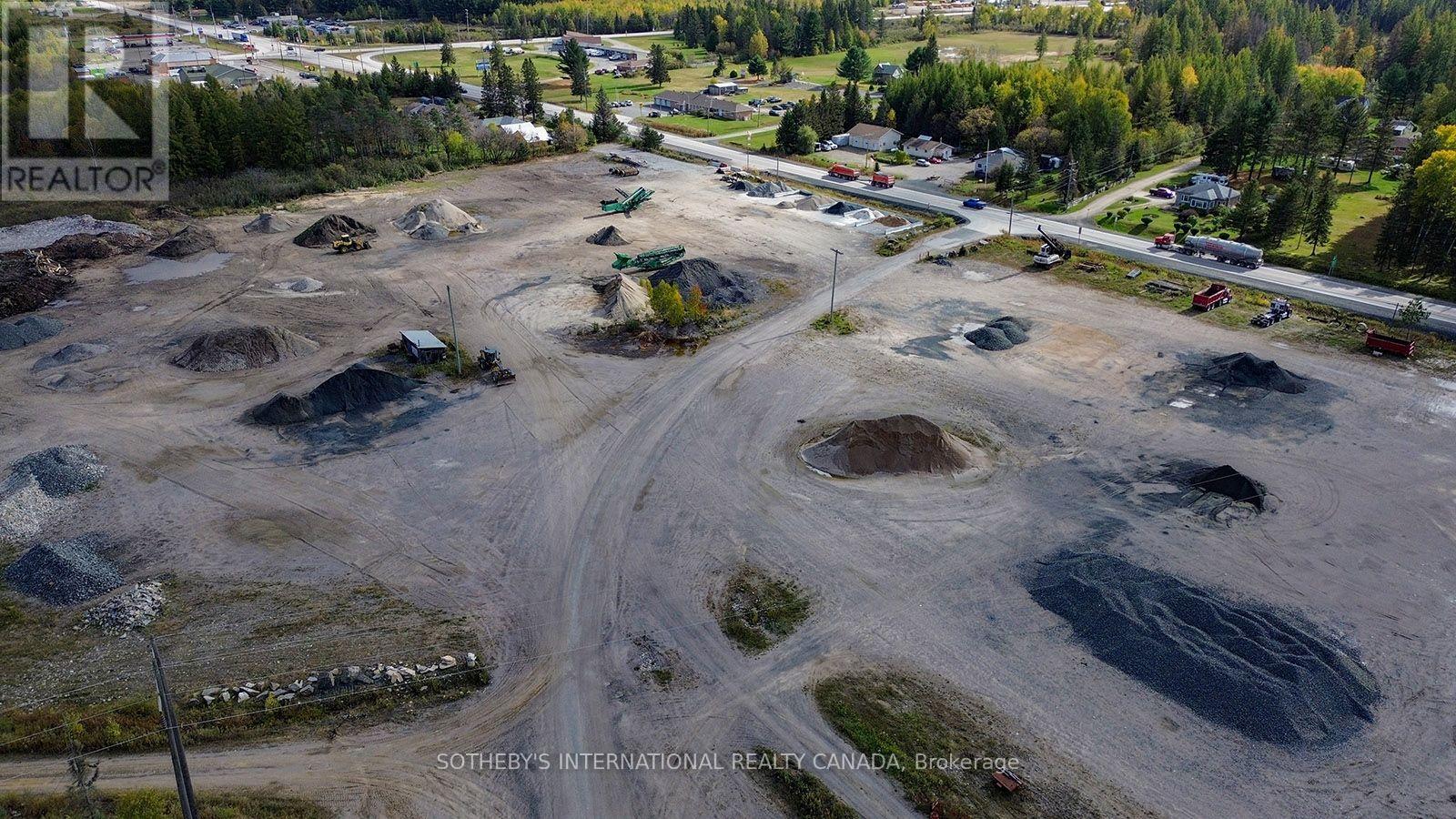 251 Highway 17 Property Photo 12