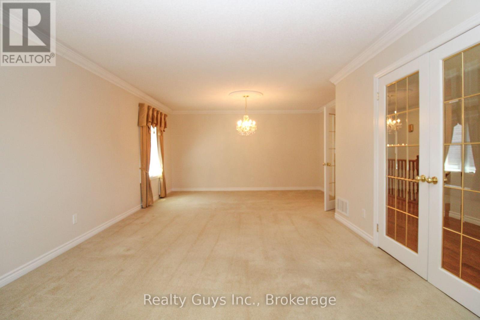 1682 Keppler Crescent Property Photo 12