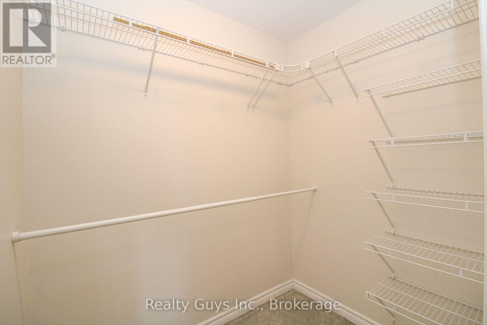 1682 Keppler Crescent Property Photo 27