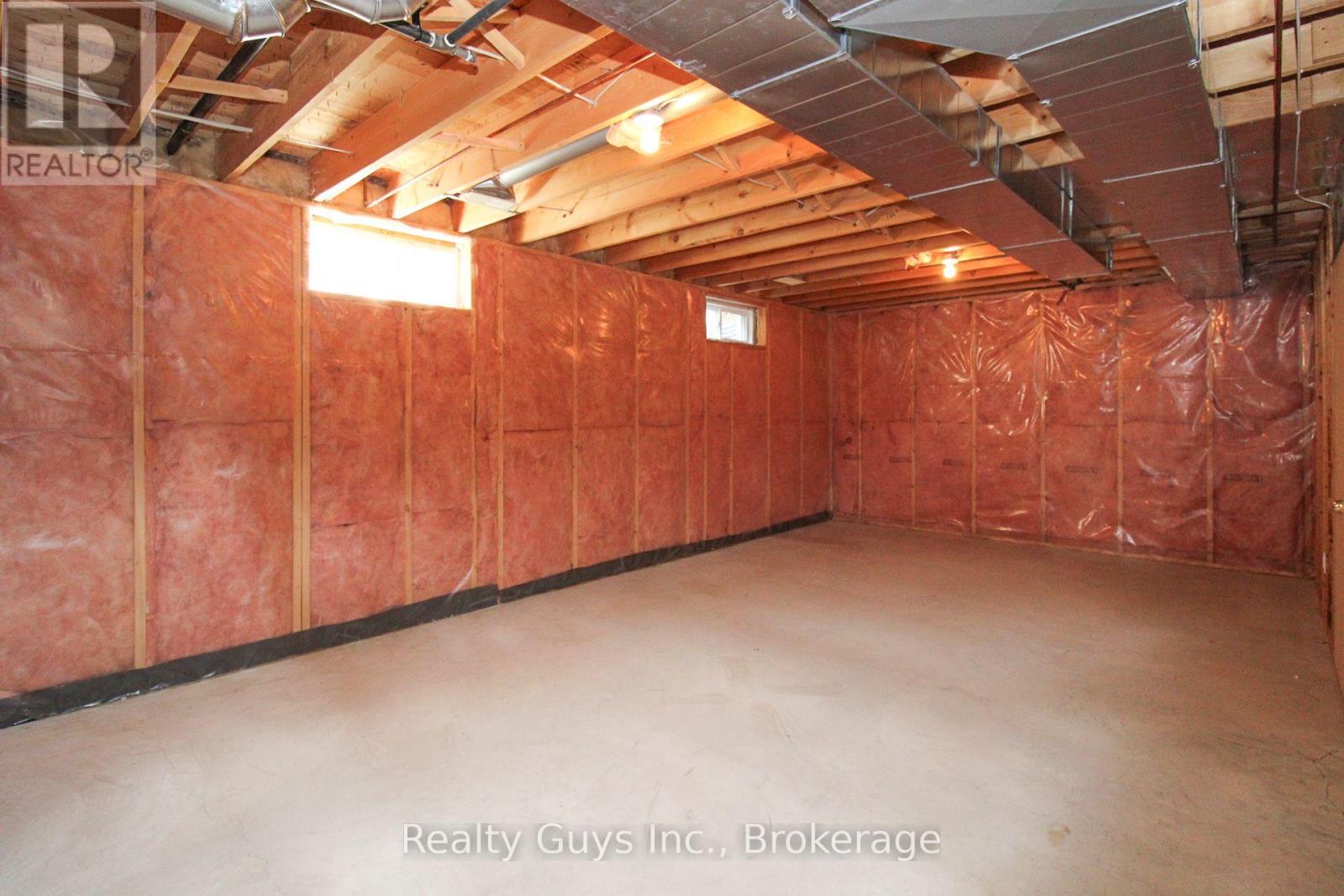 1682 Keppler Crescent Property Photo 43