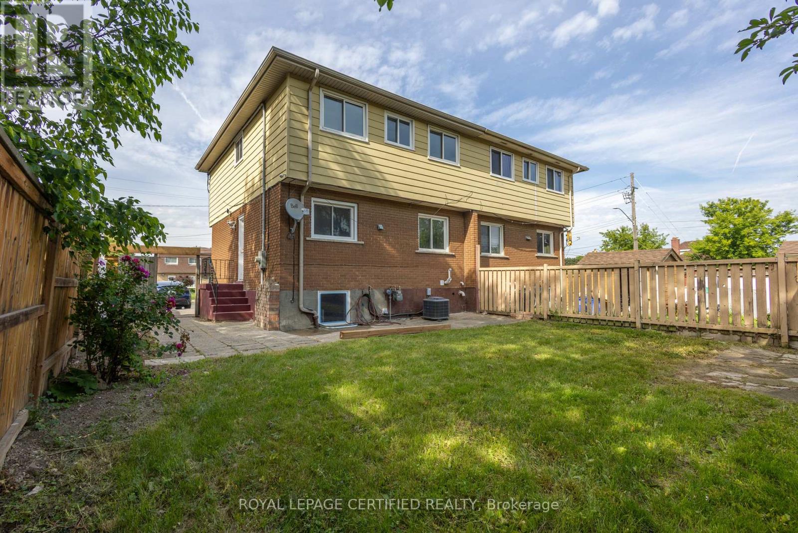 Upper - 111 Limeridge Road W Property Photo 31