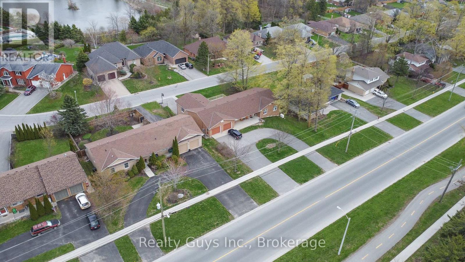 668 Brealey Drive Property Photo 5
