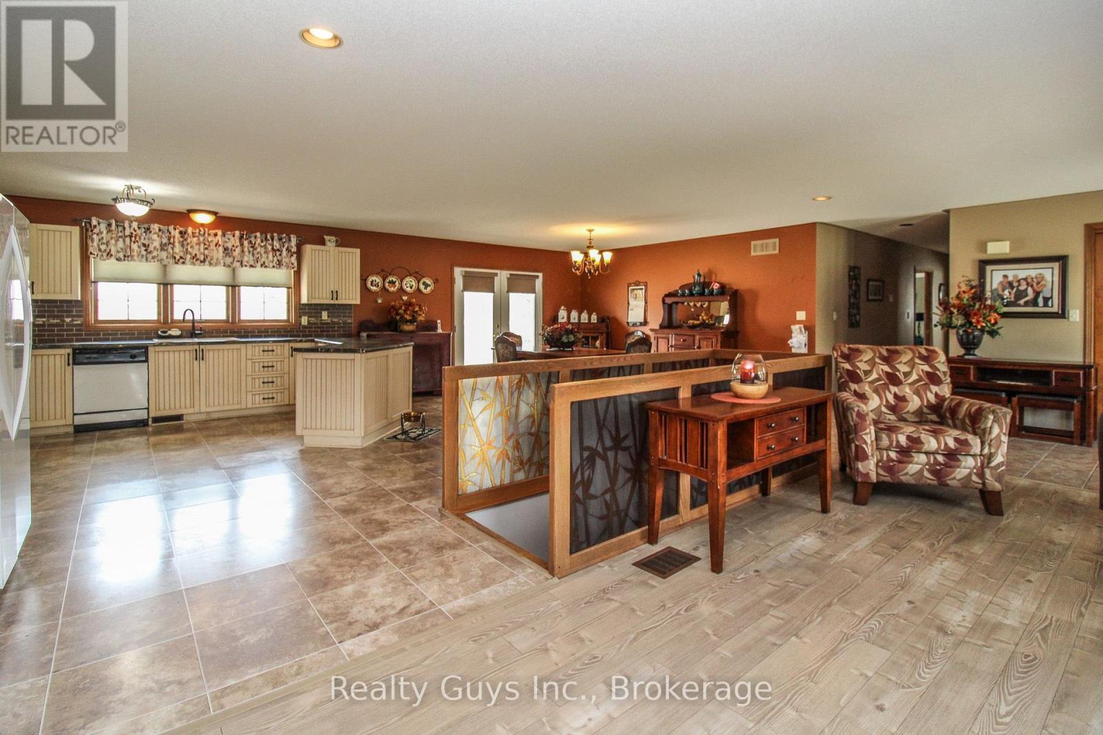 668 Brealey Drive Property Photo 15