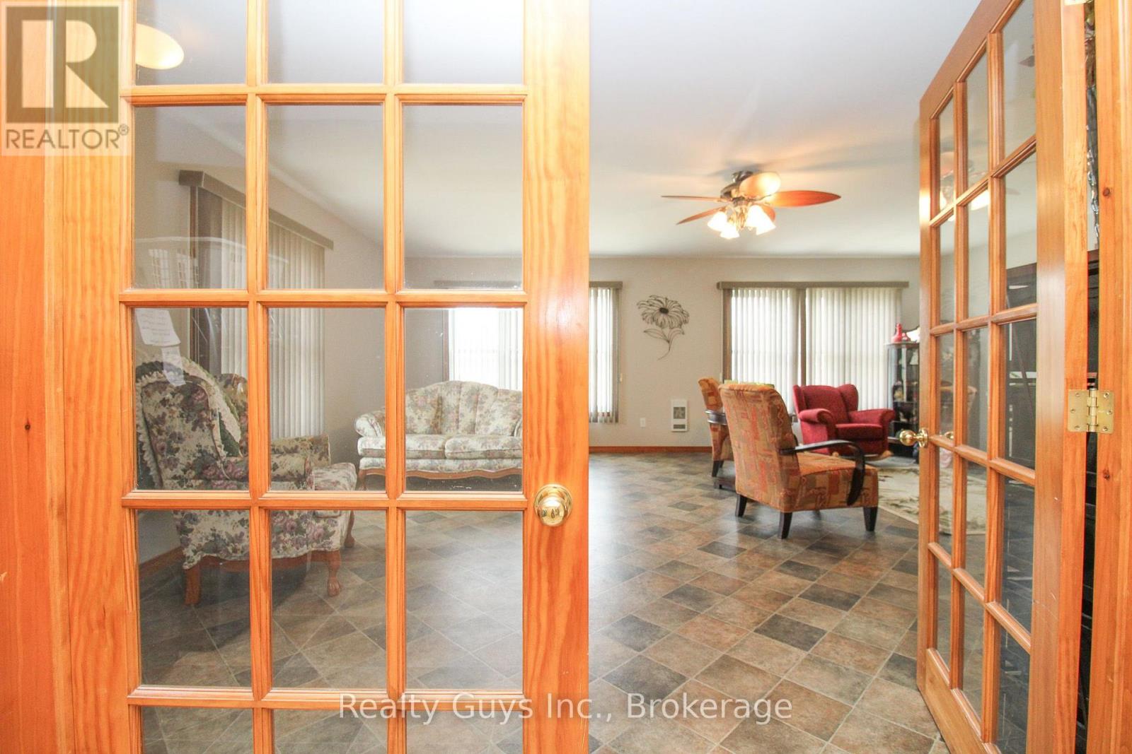668 Brealey Drive Property Photo 26