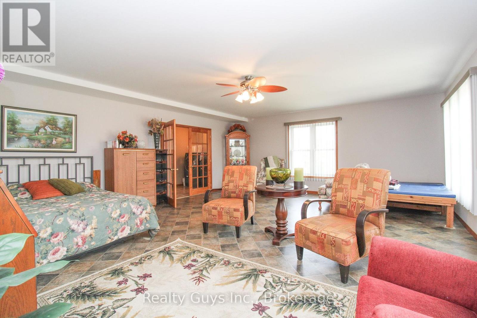 668 Brealey Drive Property Photo 29