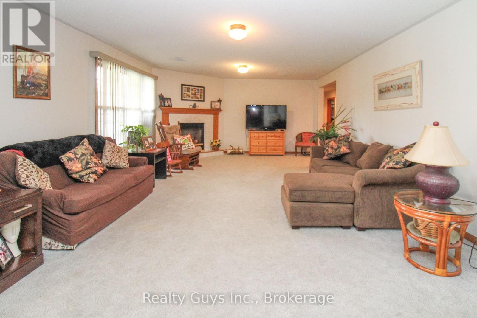 668 Brealey Drive Property Photo 34