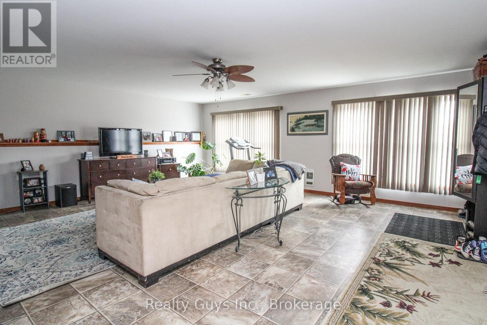 668 Brealey Drive Property Photo 43