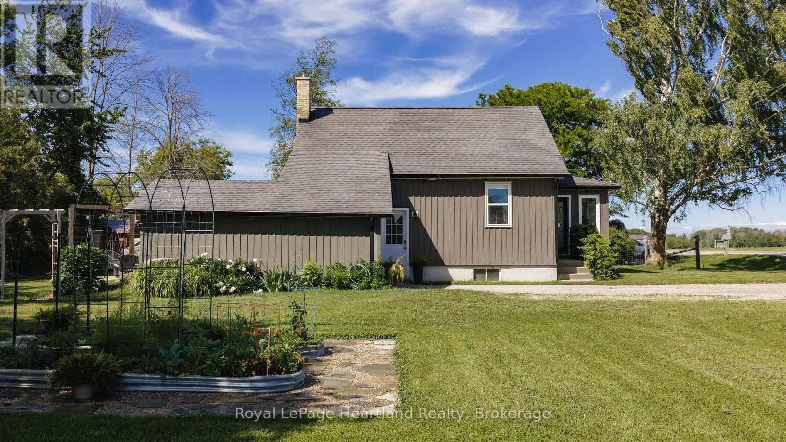 827 Highway 21 Property Photo 28