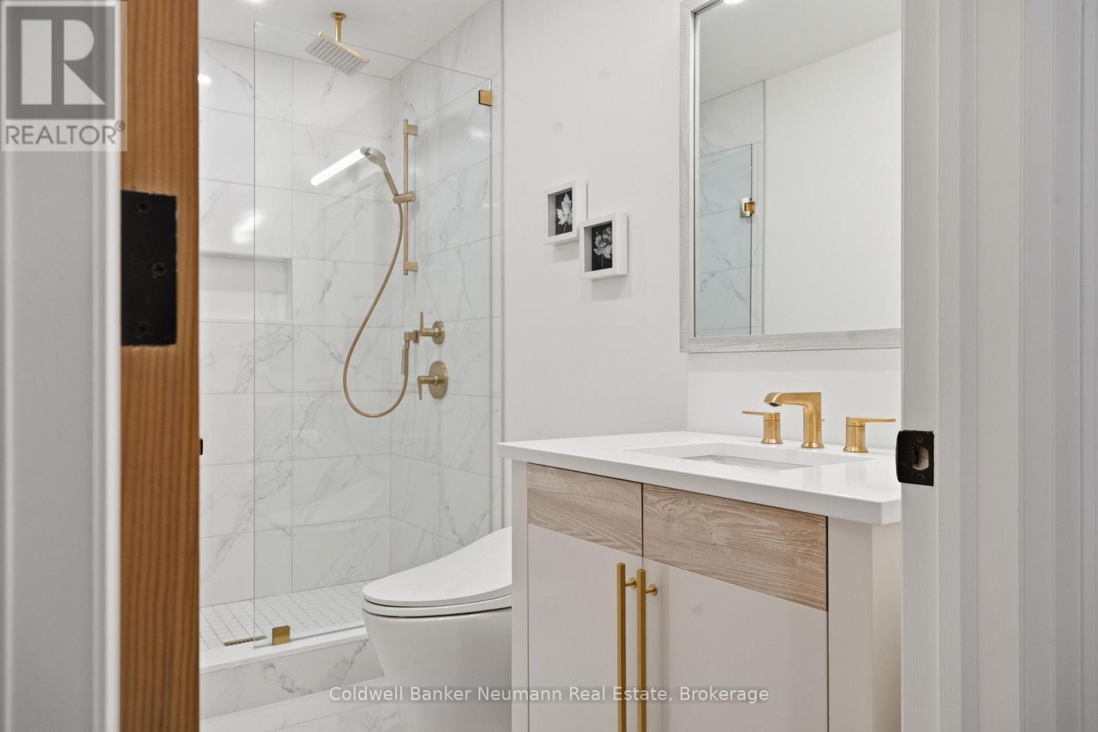 210 - 6523 Wellington Road 7 Road Property Photo 16