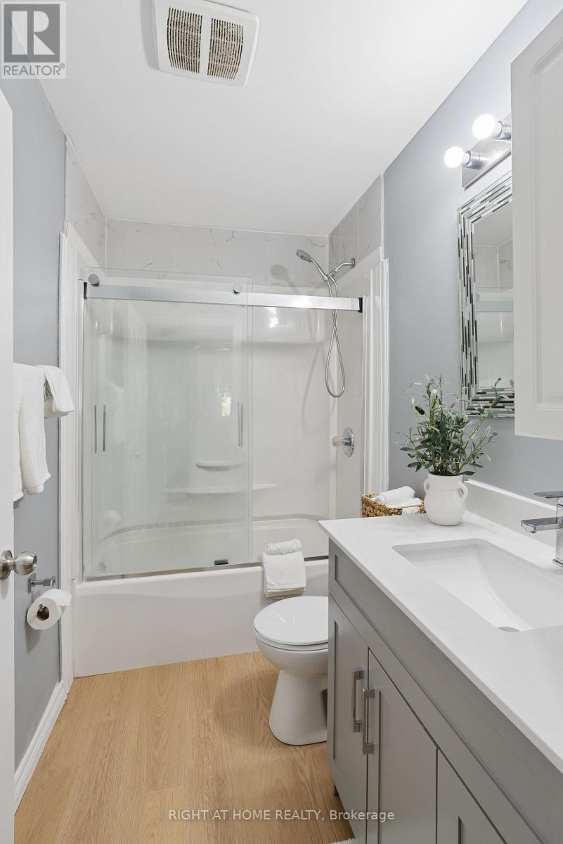 236 Highbury Avenue N Property Photo 17