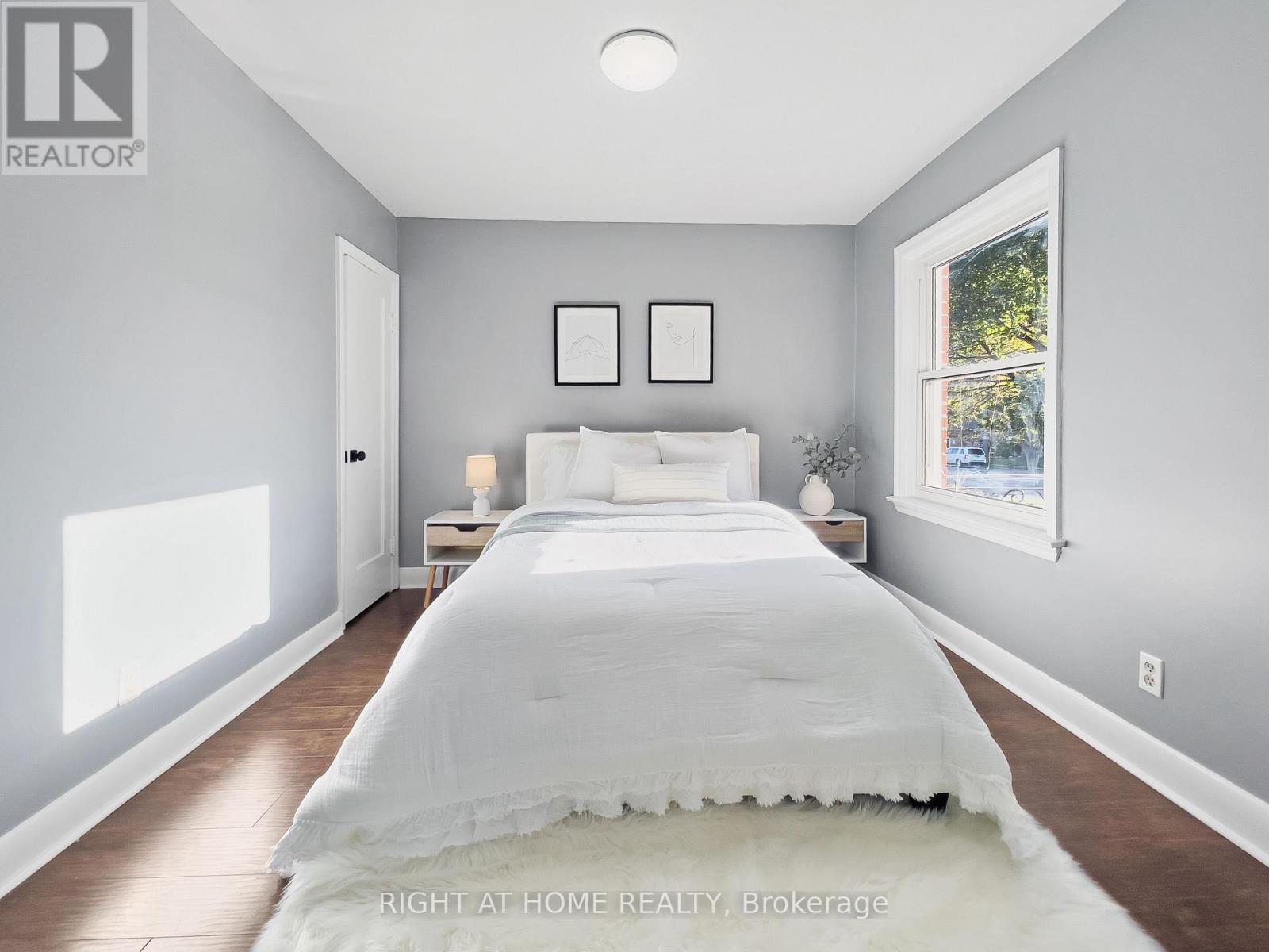 236 Highbury Avenue N Property Photo 19