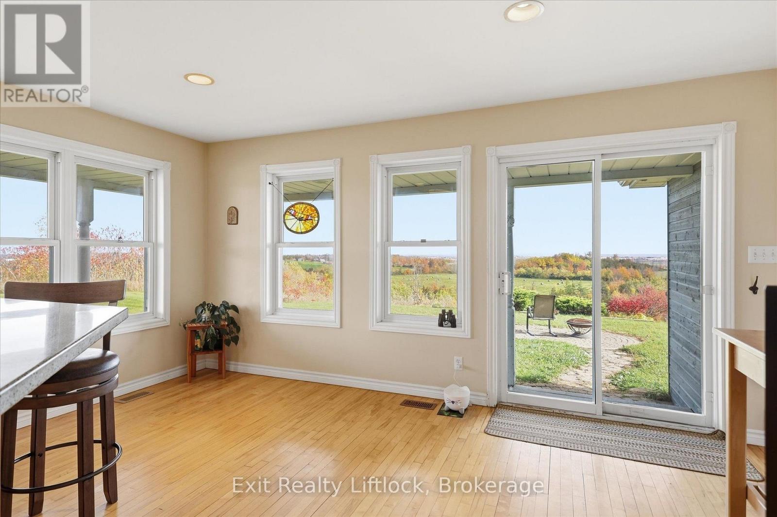 836 Hayes Line Property Photo 6