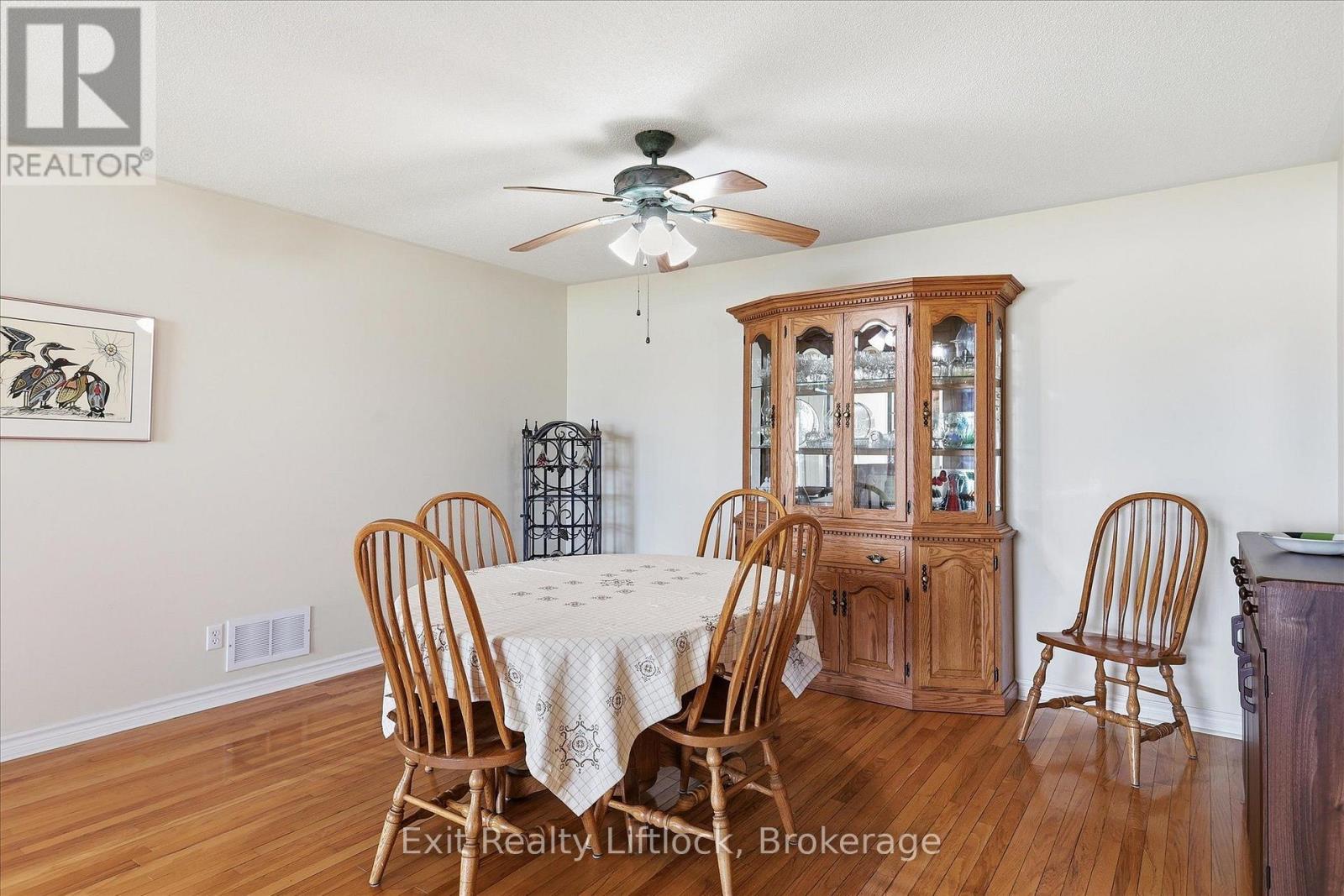 836 Hayes Line Property Photo 7
