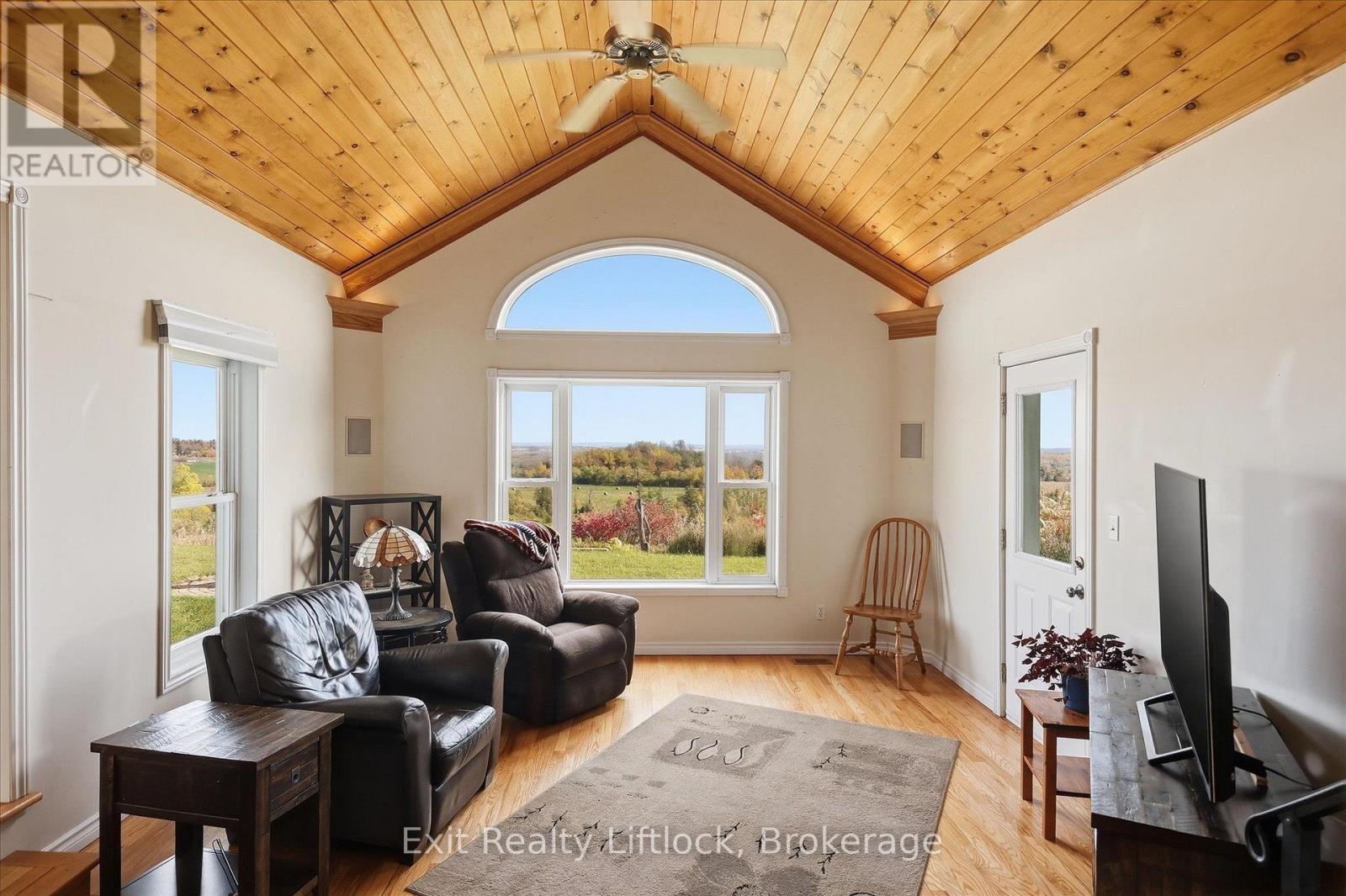 836 Hayes Line Property Photo 10