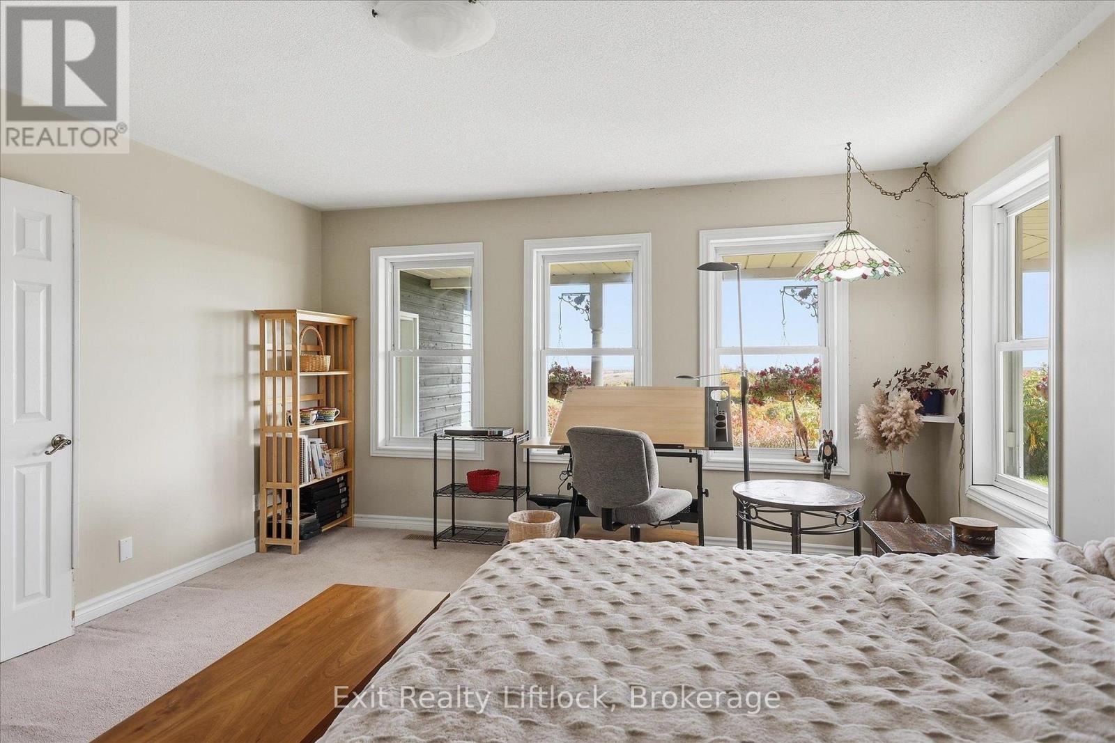 836 Hayes Line Property Photo 11