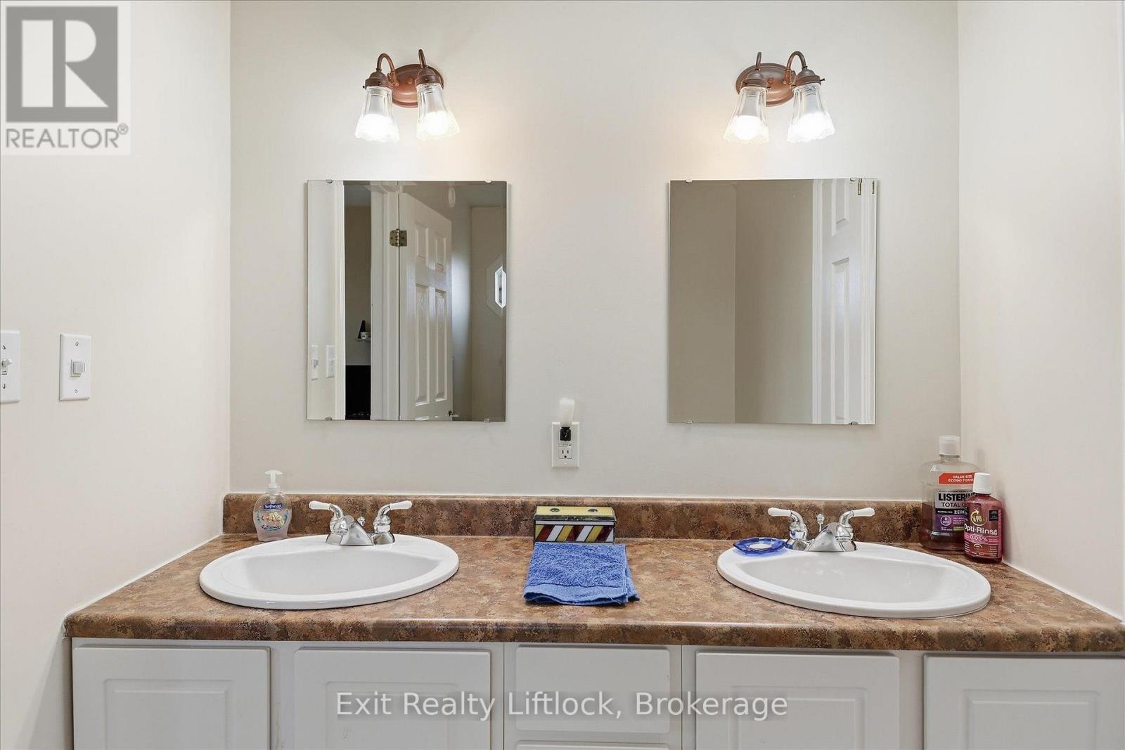836 Hayes Line Property Photo 17