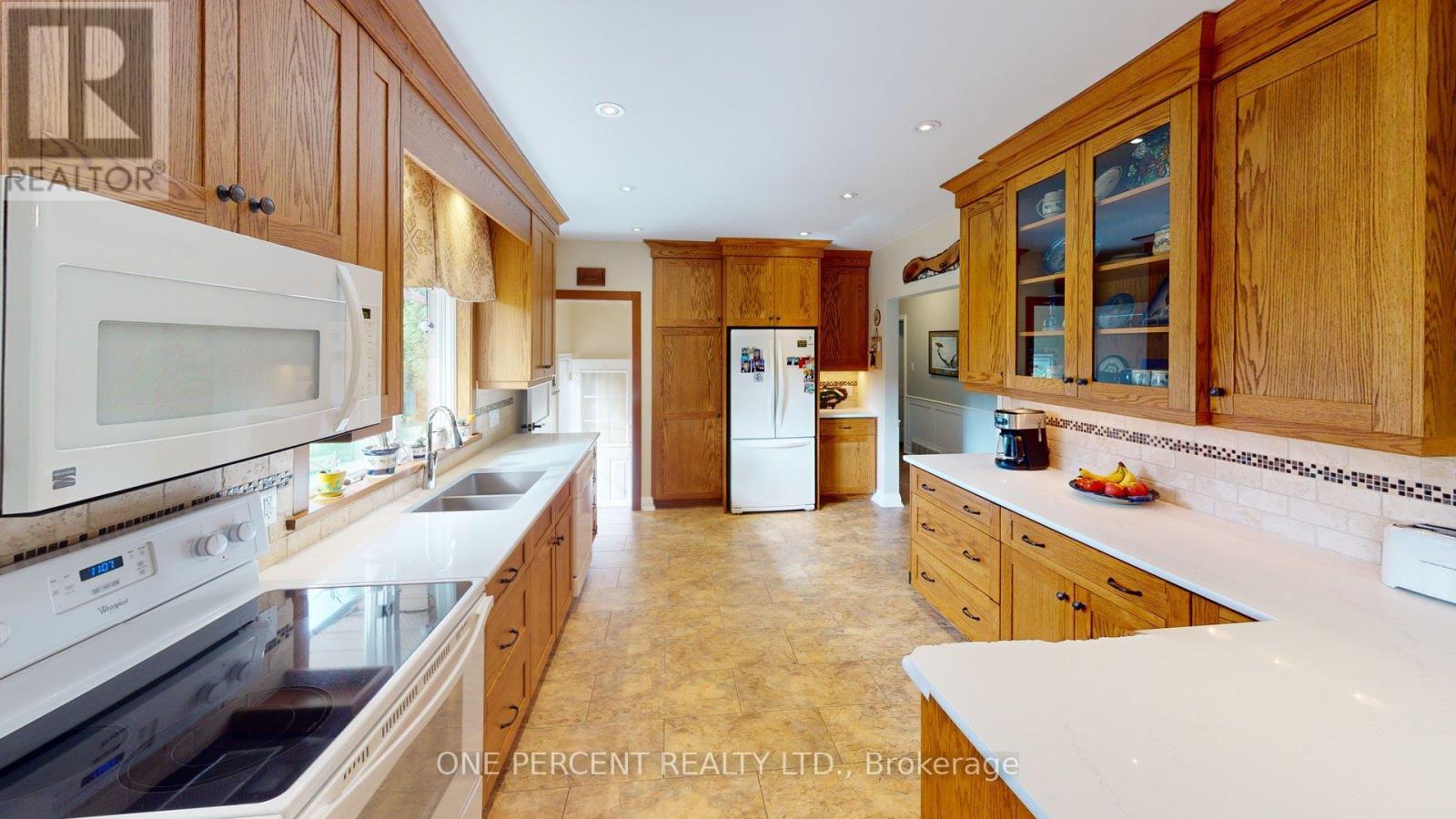 16 Daleview Crescent Property Photo 6