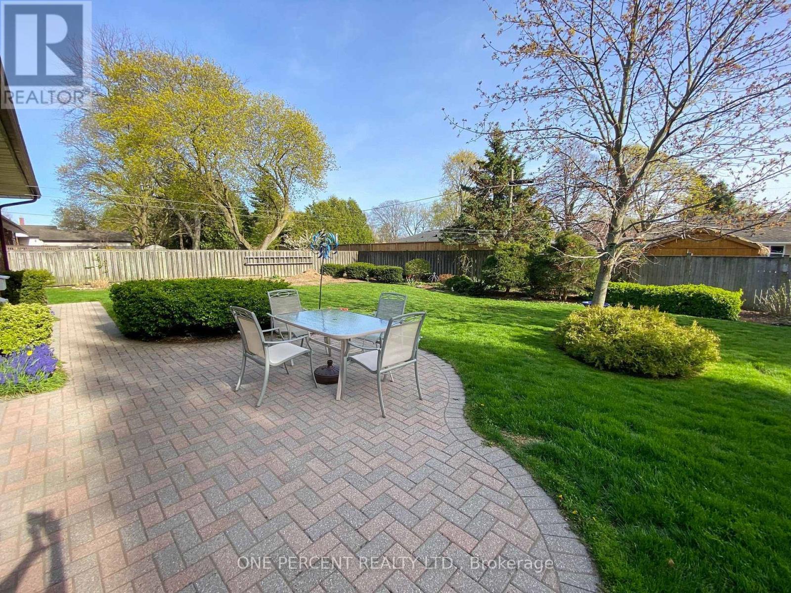 16 Daleview Crescent Property Photo 24