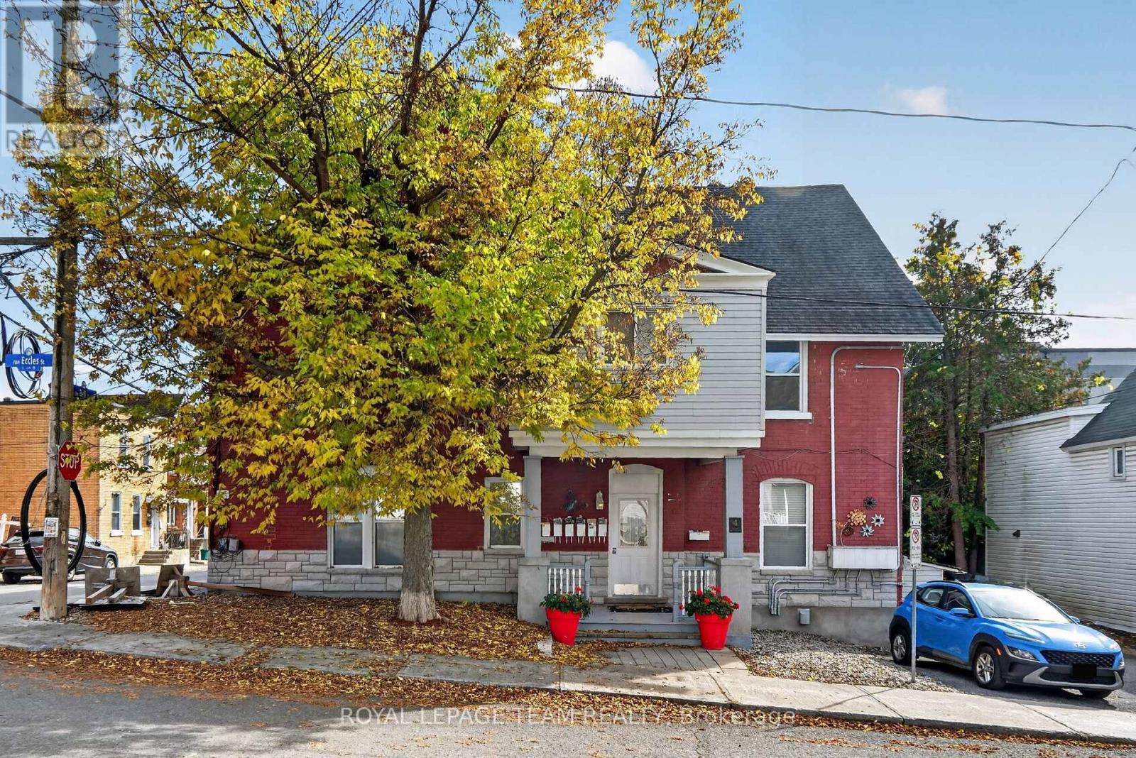 7 - 4 Eccles Street Property Photo 1