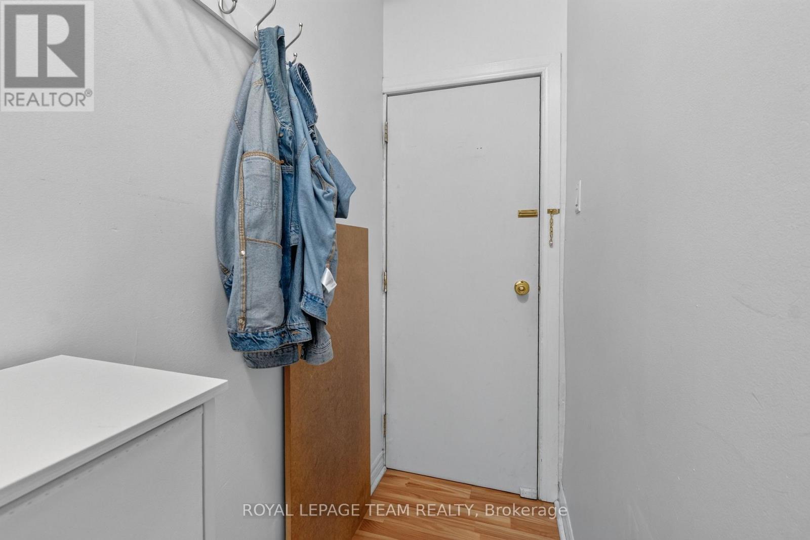 7 - 4 Eccles Street Property Photo 10