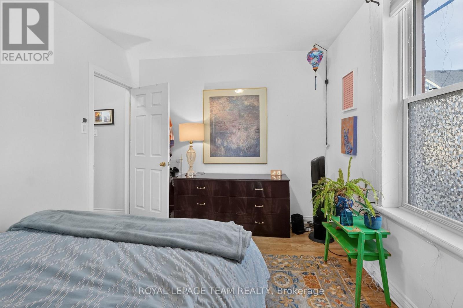 7 - 4 Eccles Street Property Photo 24